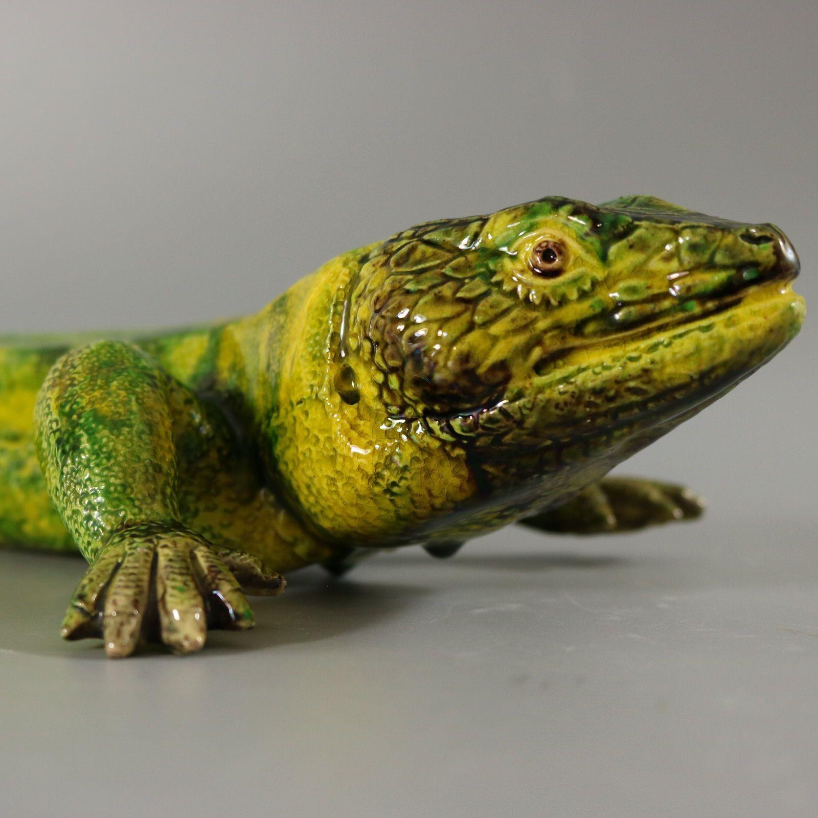 Large Portuguese Palissy Majolica Lizard Wall Figure For Sale 1