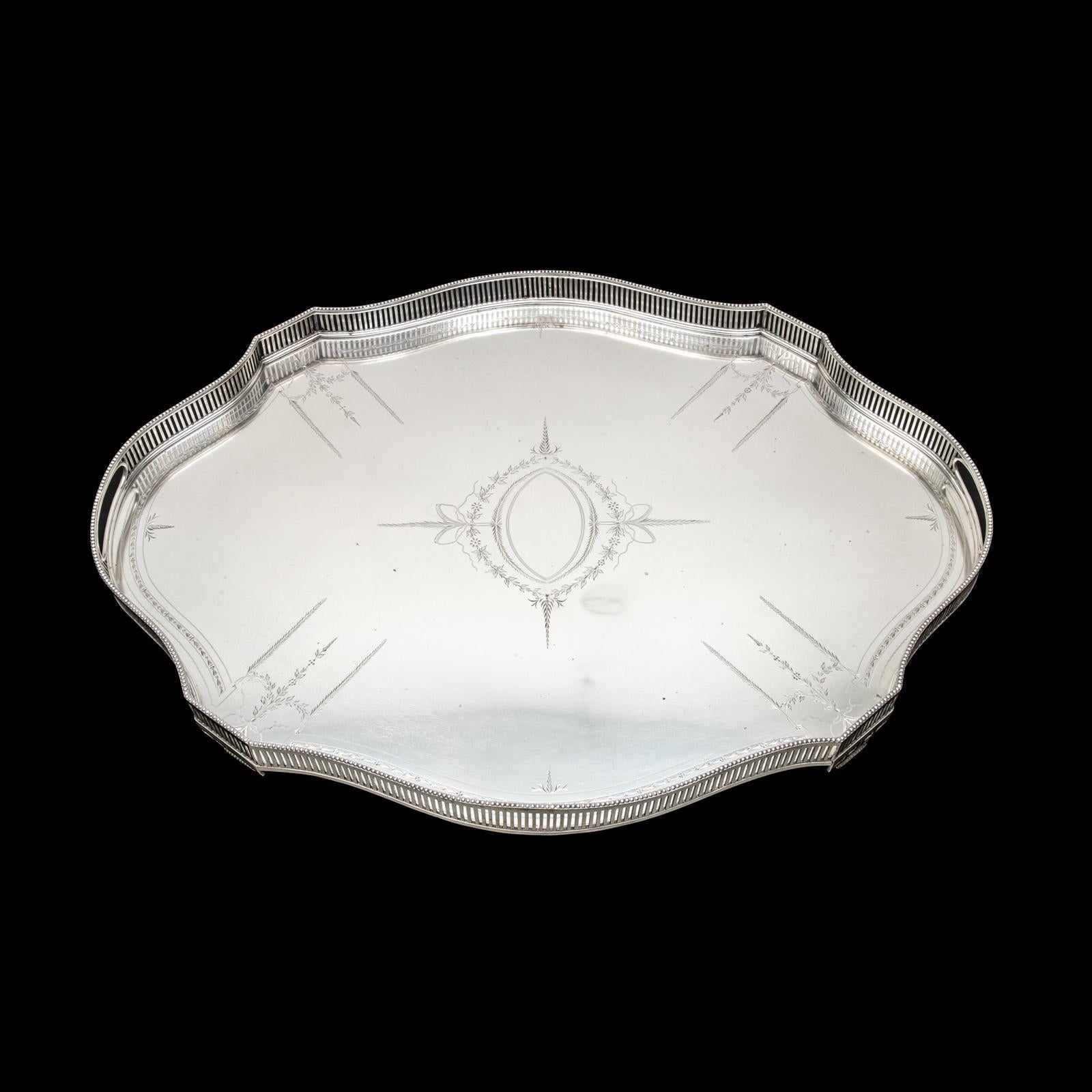 Großes portugiesisches Silber-Tablett von Leitão & Irmão, Porto, ca. 1887-1937 im Zustand „Hervorragend“ im Angebot in Lisboa, PT