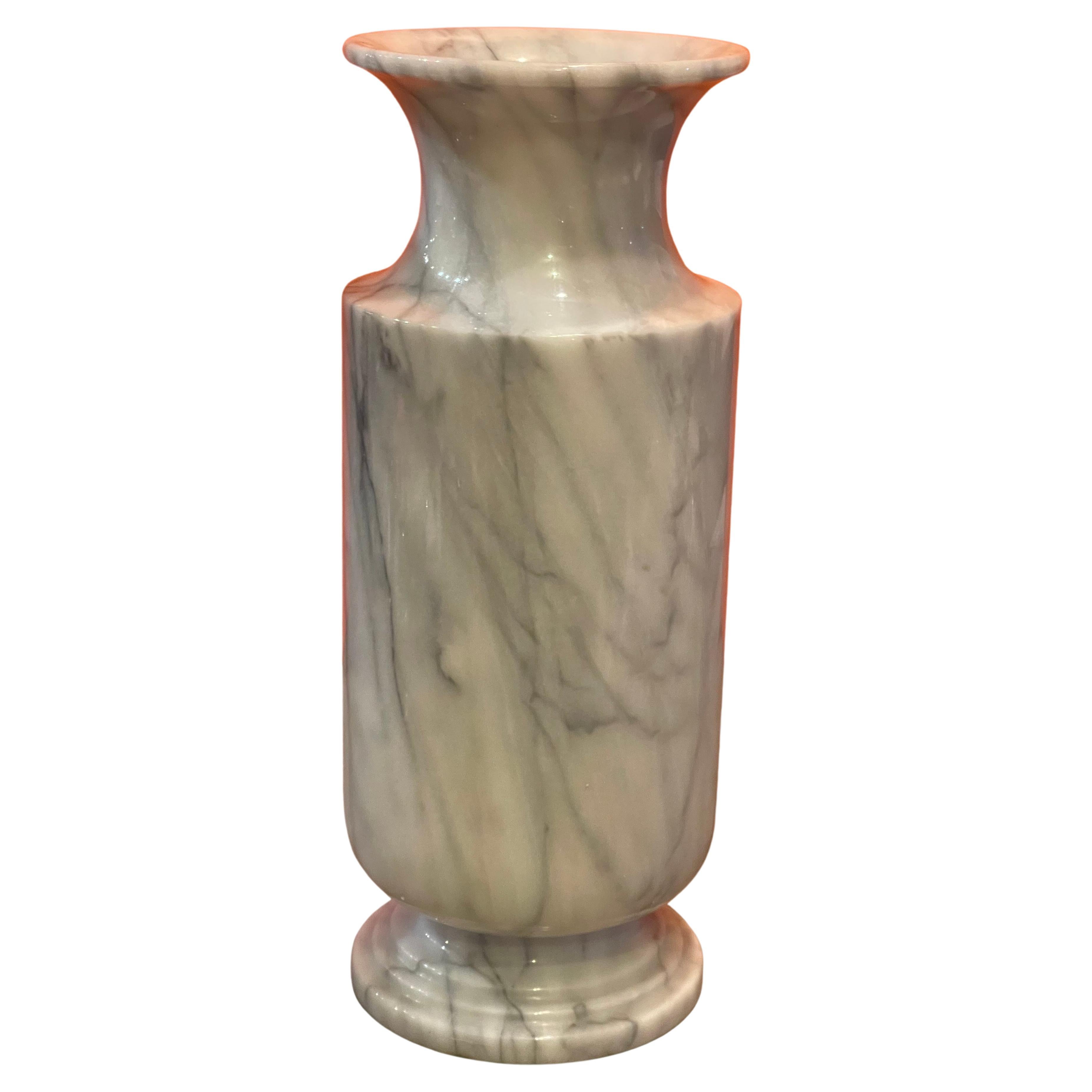 Large post-modern Italian Carrara marble vase, circa 1970s. The vase is primarily white in color with grey and black veining throughout. The vase is in very good vintage condition with no chips or cracks and measures 7.5