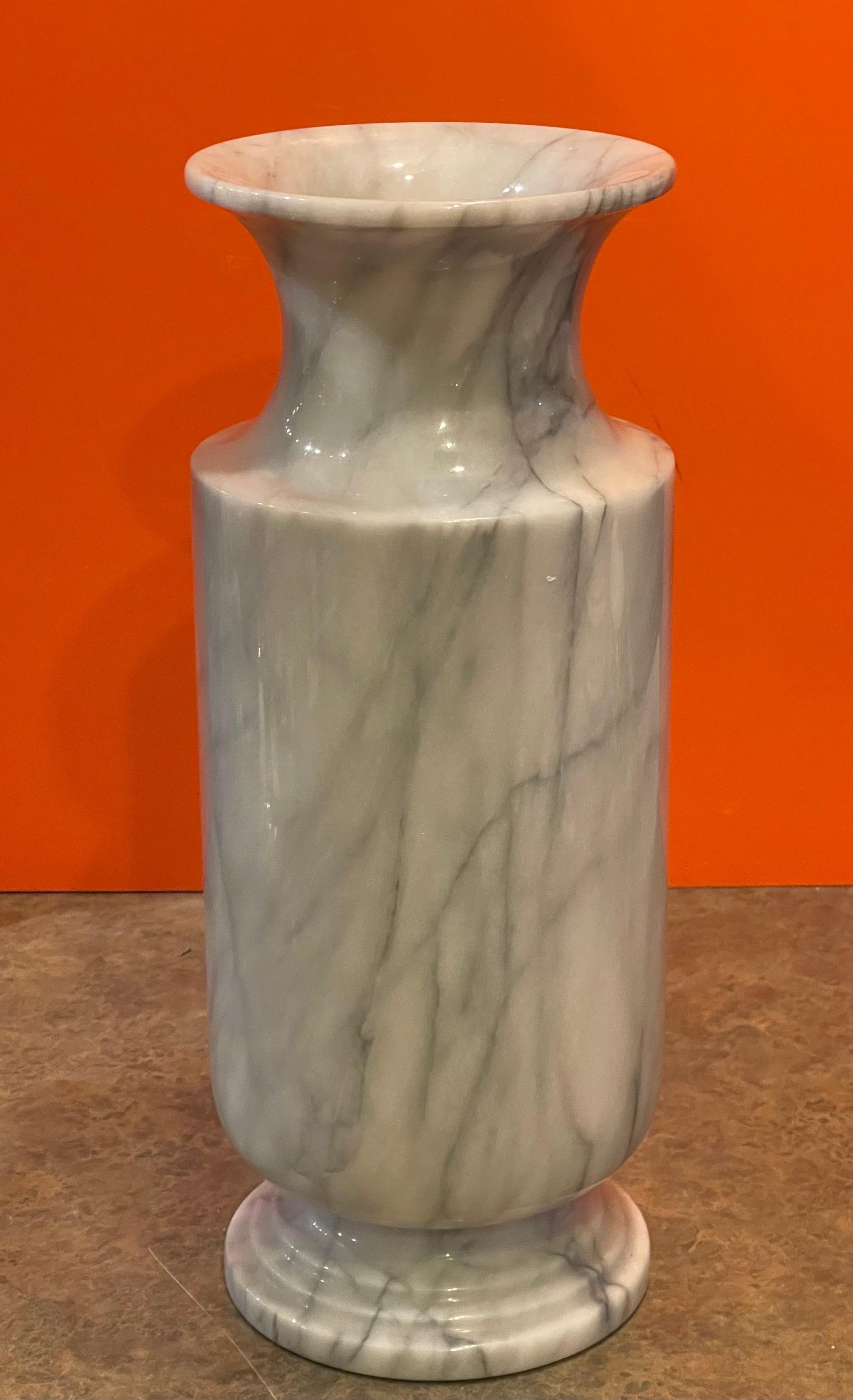 Large Post-Modern Italian Carrara Marble Vase For Sale 4