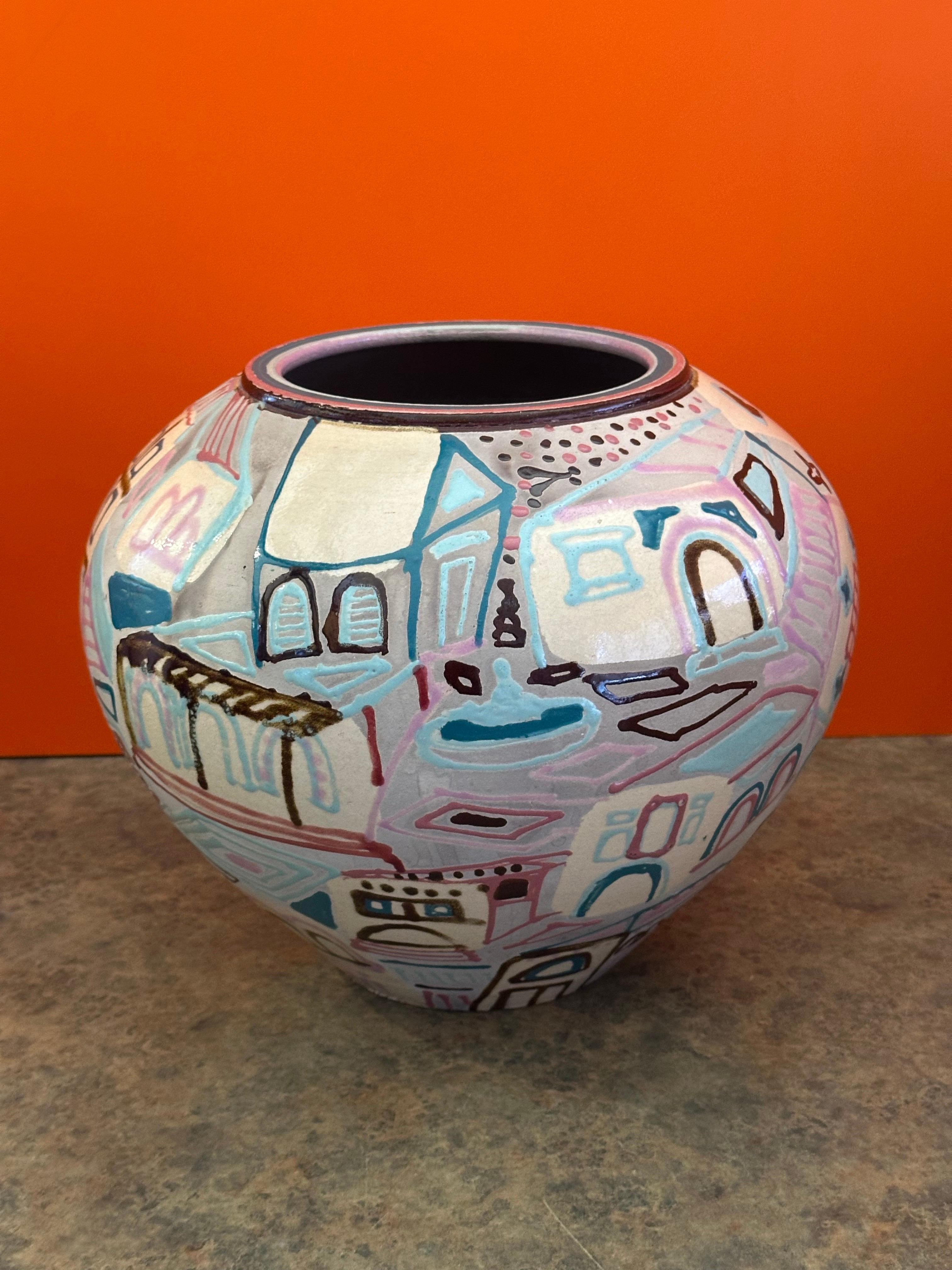 Große postmoderne Vase aus Raku-Keramik von Amadio Smith im Angebot 4