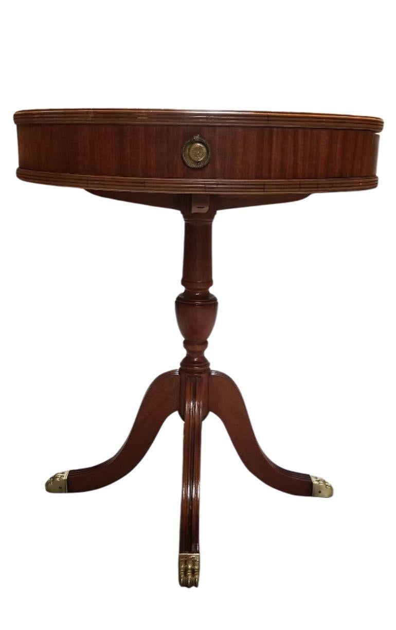 Mid-20th Century High Style Chippendale Round Side Table w/ Drawer For Sale