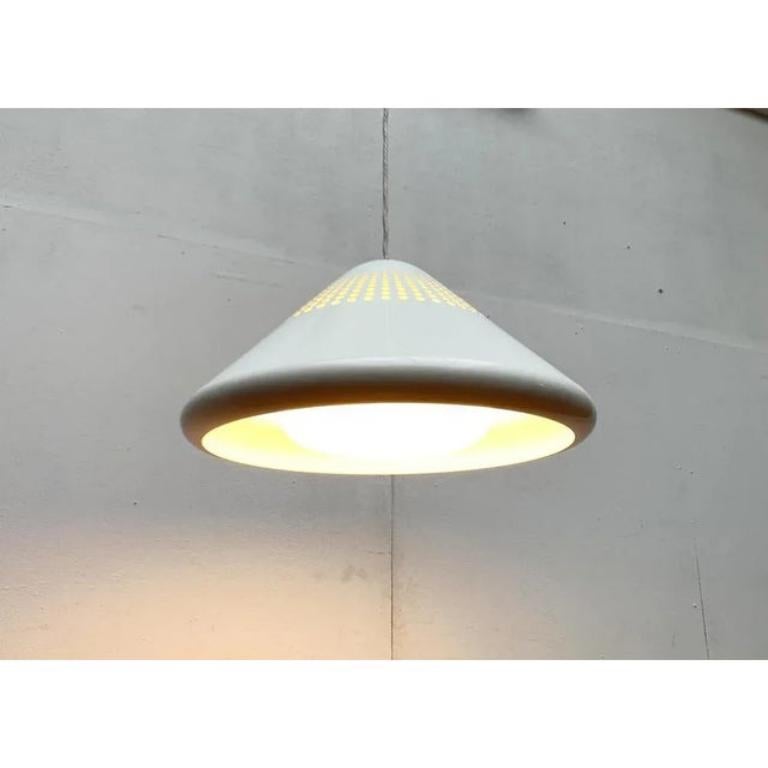 Grande lampada a sospensione danese postmoderna di Arkilux, anni '80 In condizioni ottime in vendita a Hamburg, DE