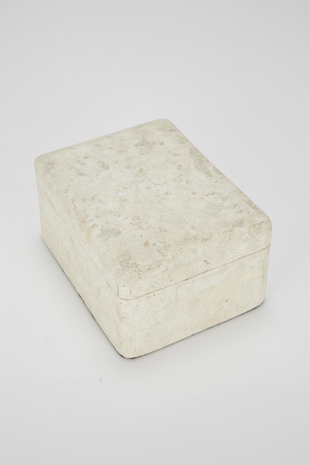 Minimalist Large Postmodern Matte White Tessellated Stone Lidded Decorative Box, 1990s For Sale