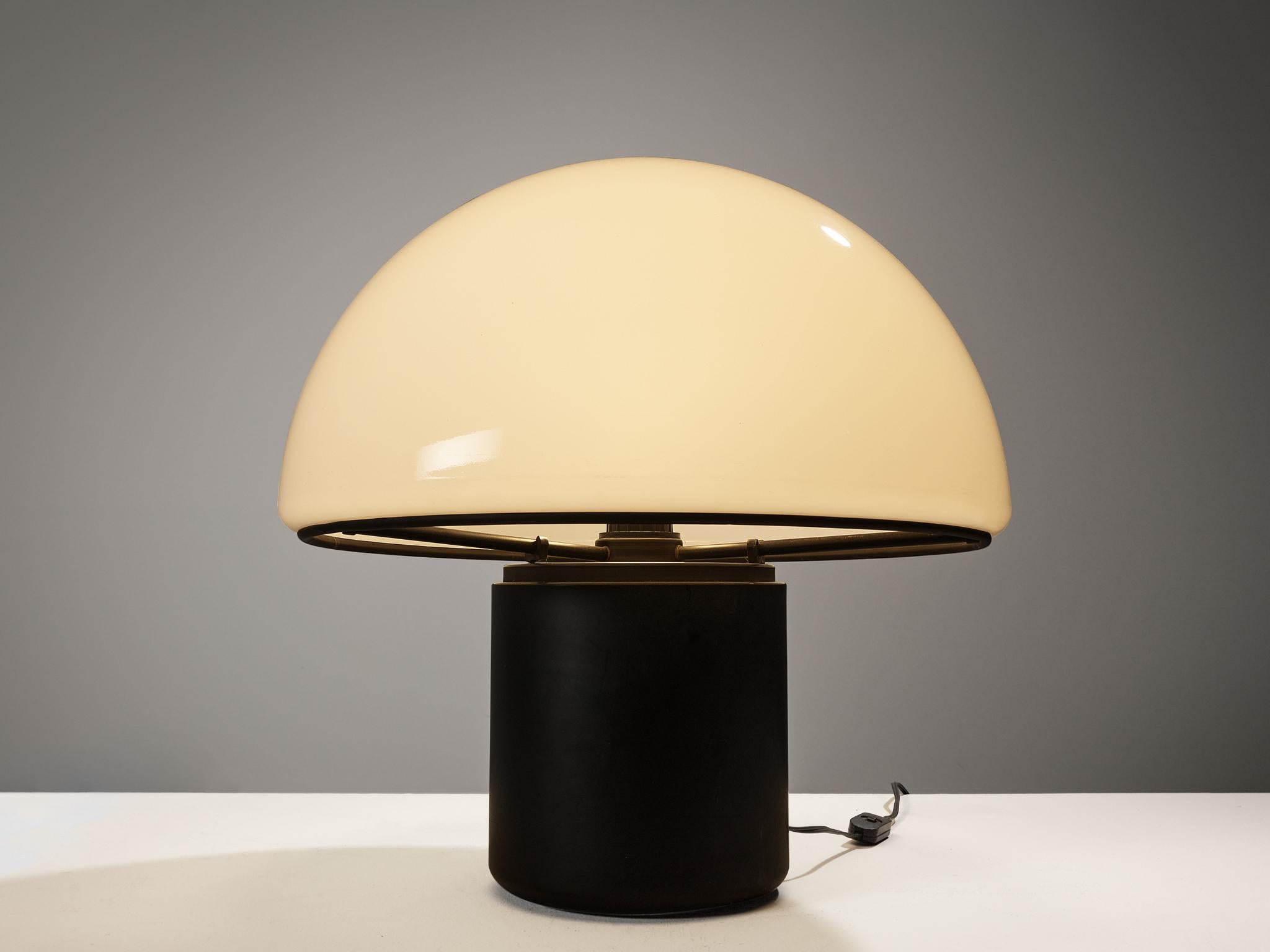 Large Postmodern Mushroom Table Lamp in White Perspex  In Good Condition In Waalwijk, NL