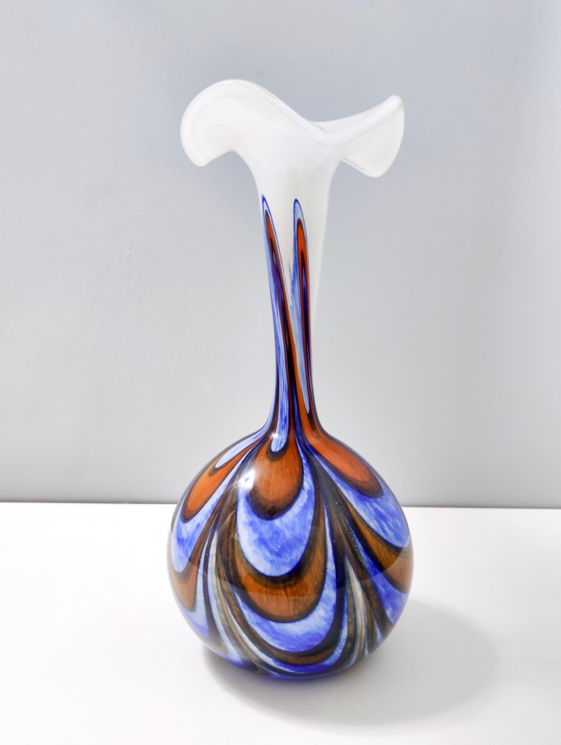Large Postmodern Orange, White and Blue Glass Vase by Opaline Florence , Italy In Excellent Condition For Sale In Bresso, Lombardy