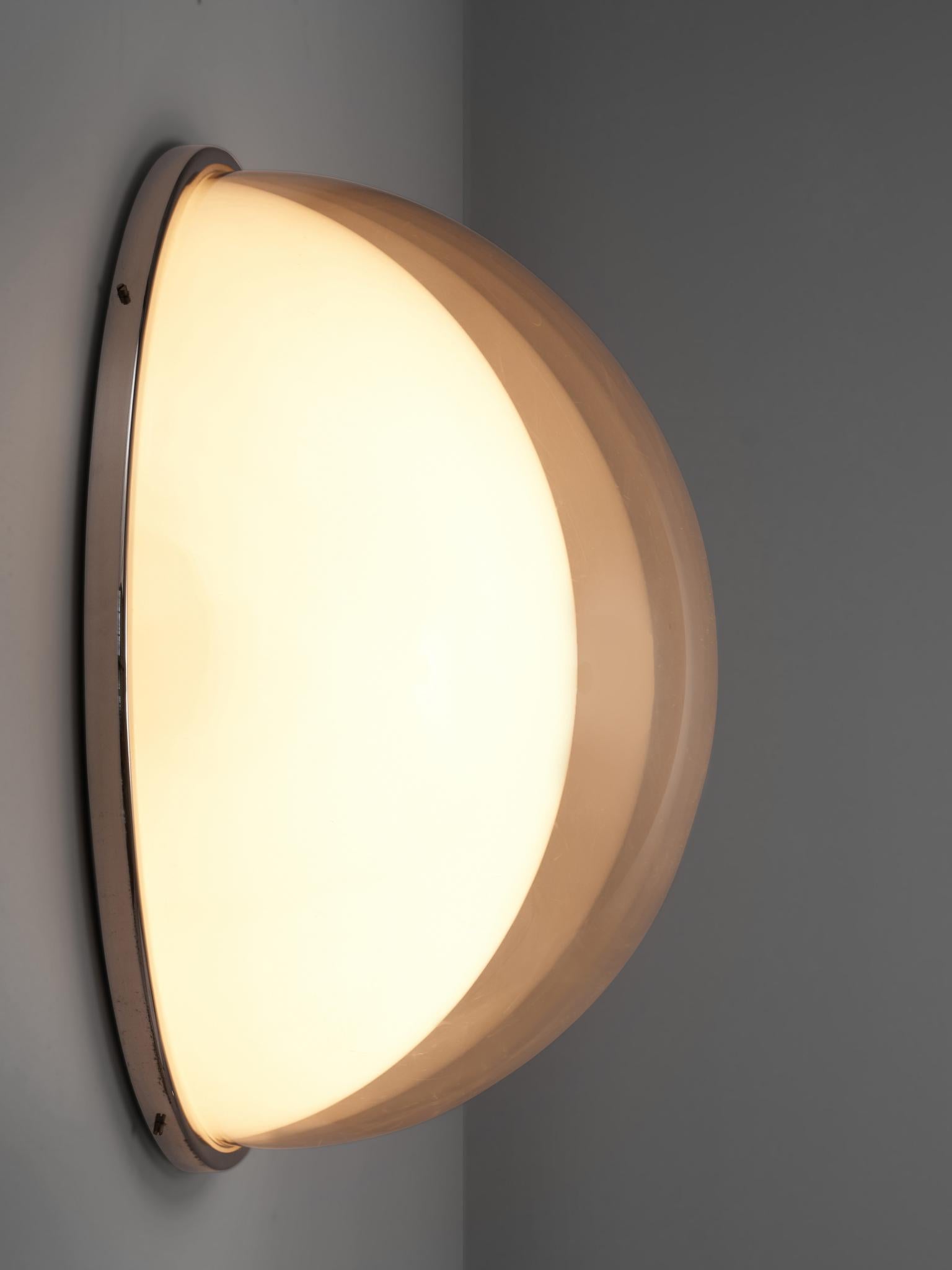 Wall light, metal, glass, Italy, 1950s

A refined shaped and elegant wall light that could also be used as a ceiling lamp. The rounded light consists out of one opaline half sphere which is overlapped by another see through half sphere. this