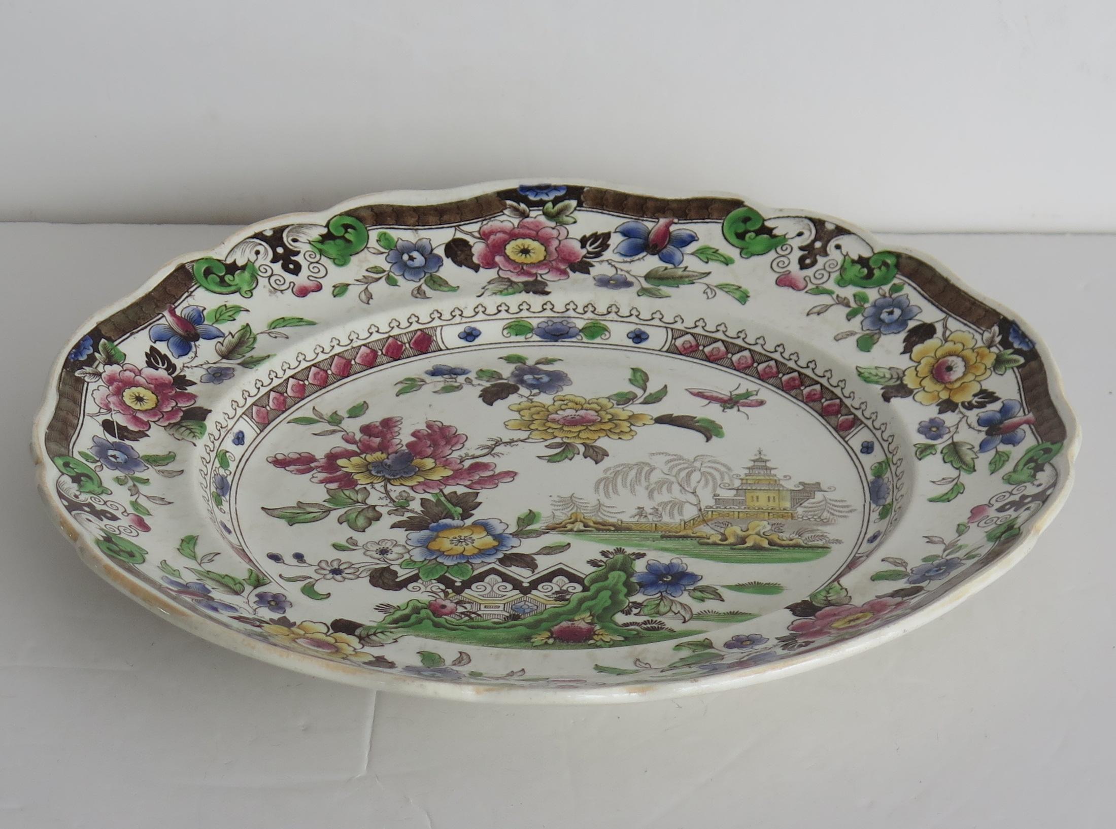 Peint à la main Grande assiette à dîner en poterie de Zachariah Boyle, motif floral chinois, vers 1825 en vente