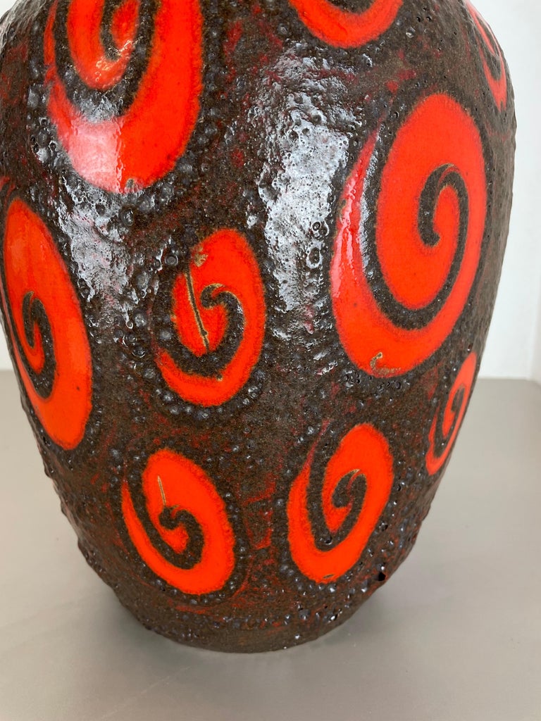 Large Pottery Fat Lava 