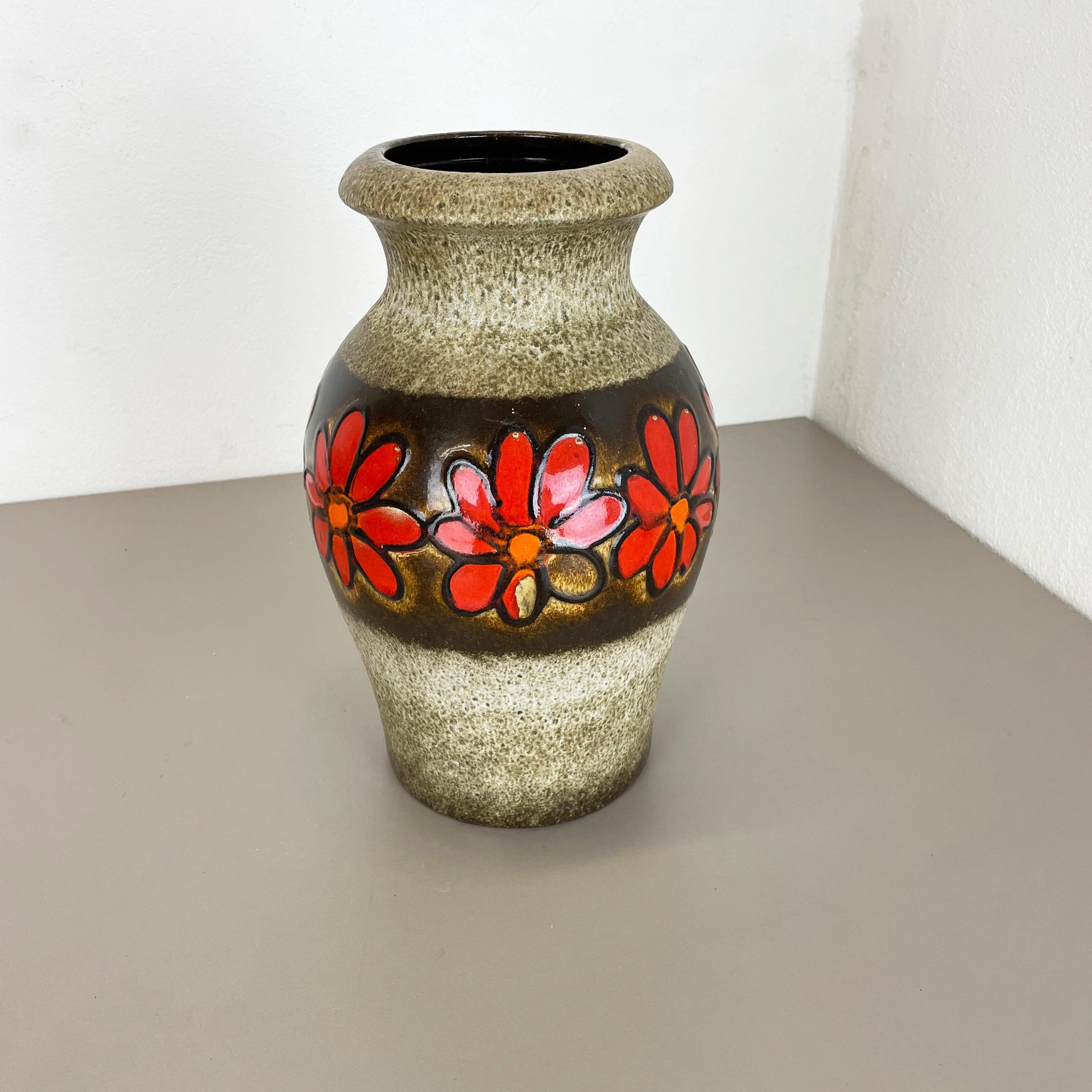 Große mehrfarbige Bodenvase „FLORAL“ aus Keramik Fat Lava „FLORAL“ von Scheurich, hergestellt, 1970er Jahre (Moderne der Mitte des Jahrhunderts) im Angebot