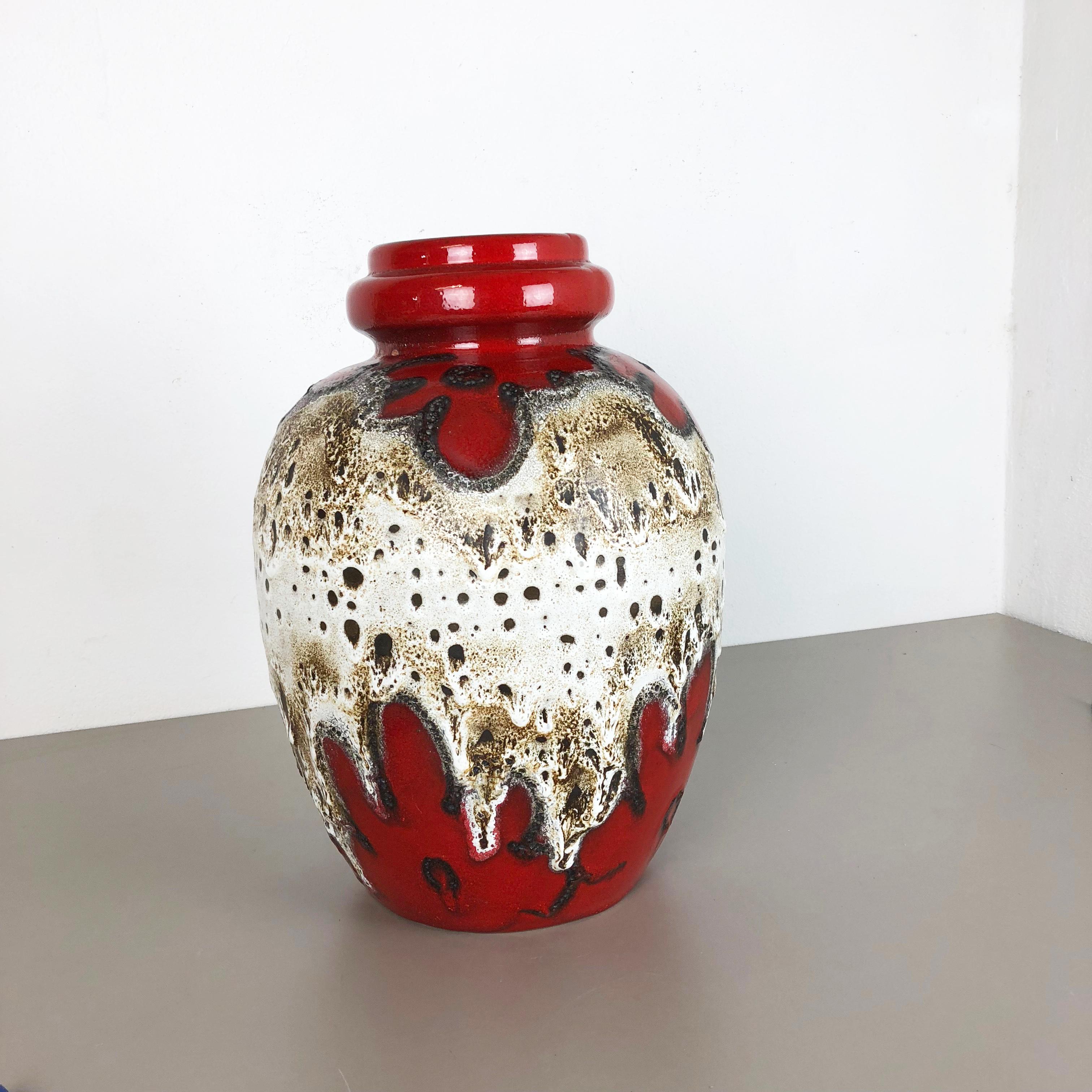 Article:

Fat lava art vase XXXL version


Model: 280-42


Producer:

Scheurich, Germany



Decade:

1970s


Description:

This original vintage vase was produced in the 1970s in Germany. it is made of ceramic pottery in fat