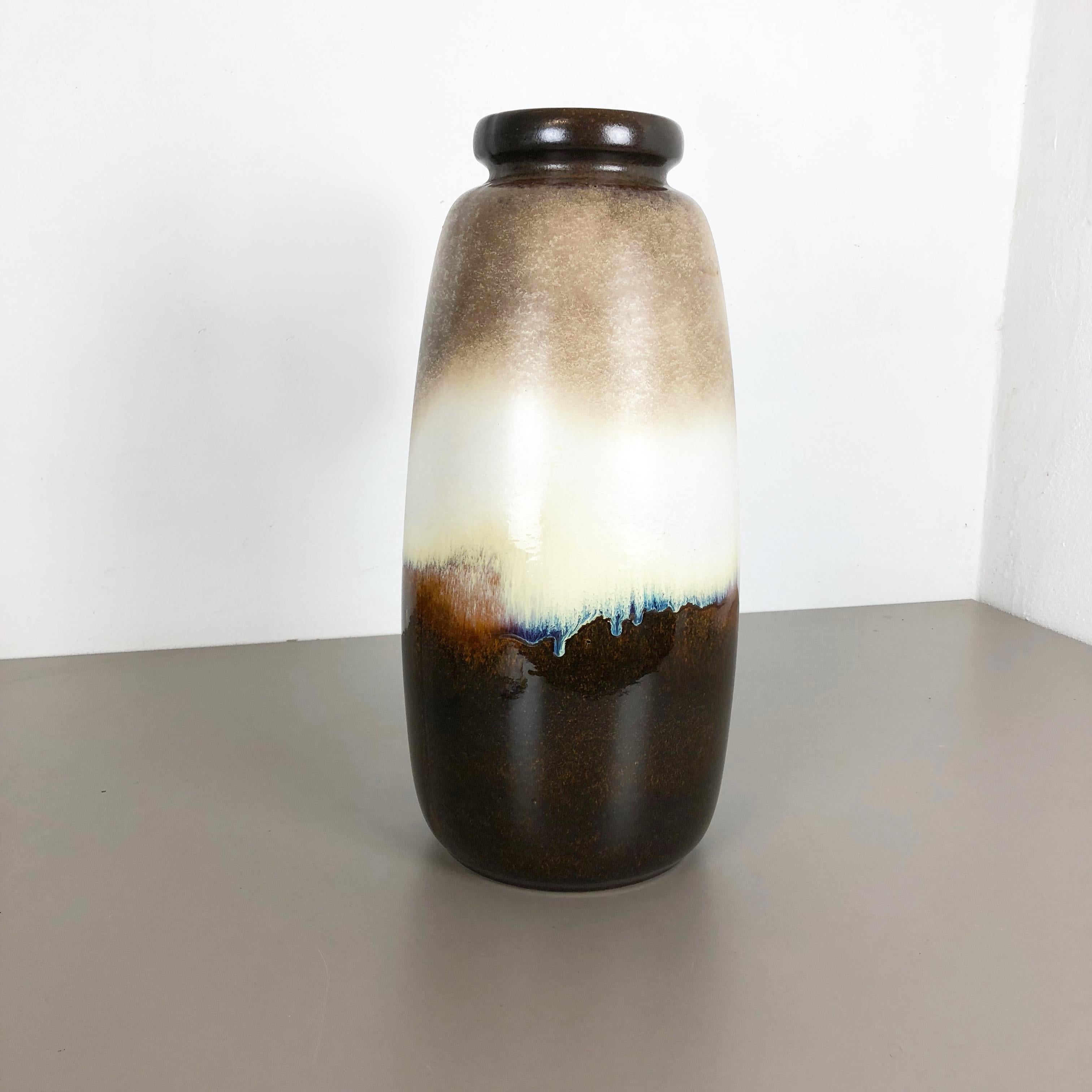 Article:

Fat lava art vase XXXL version


Model: 284-47


Producer:

Scheurich, Germany



Decade:

1970s


Description:

This original vintage vase was produced in the 1970s in Germany. it is made of ceramic pottery in fat