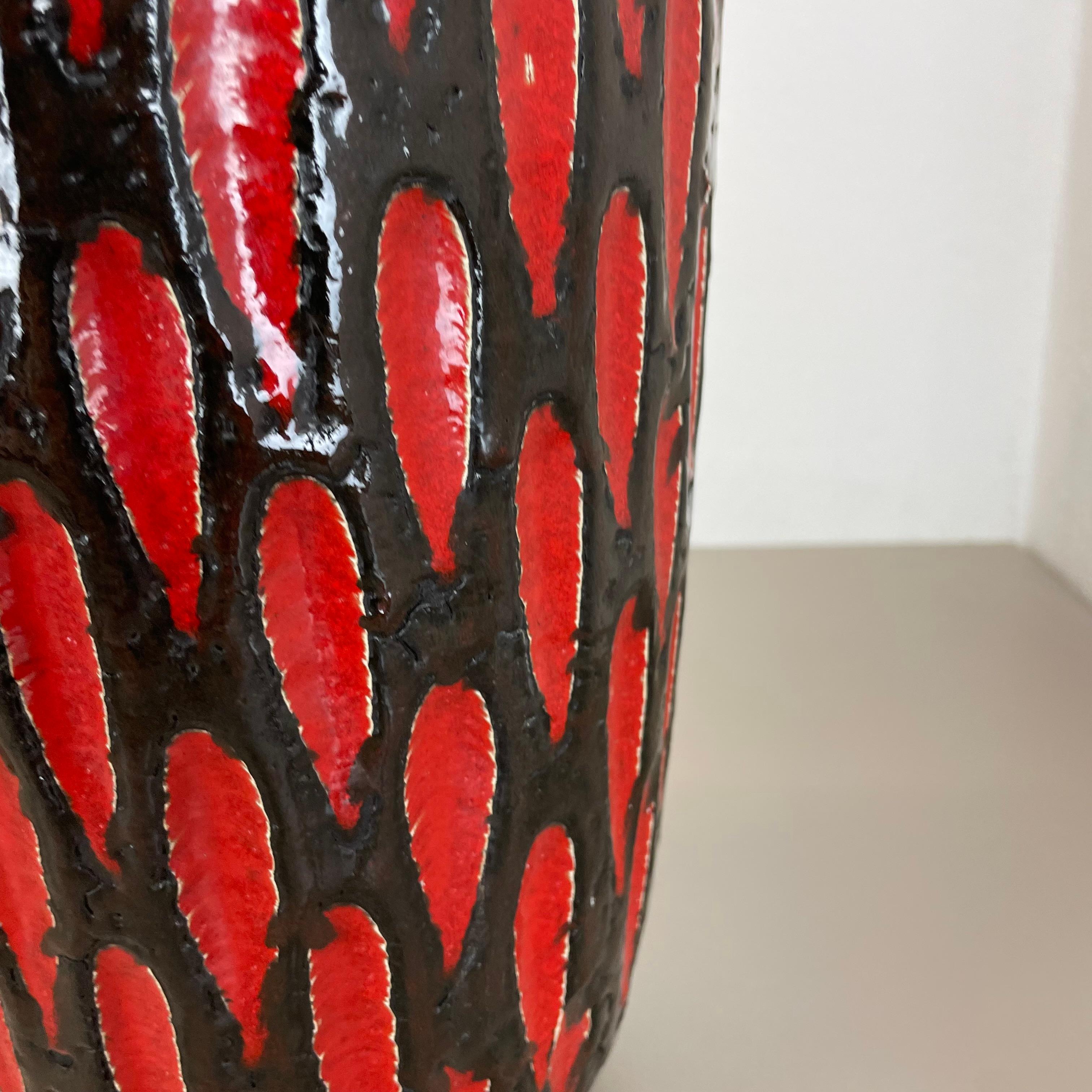 Grand vase de sol en poterie de lave grasse « fraise » 517-38 fabriqué par Scheurich, 1970 en vente 4