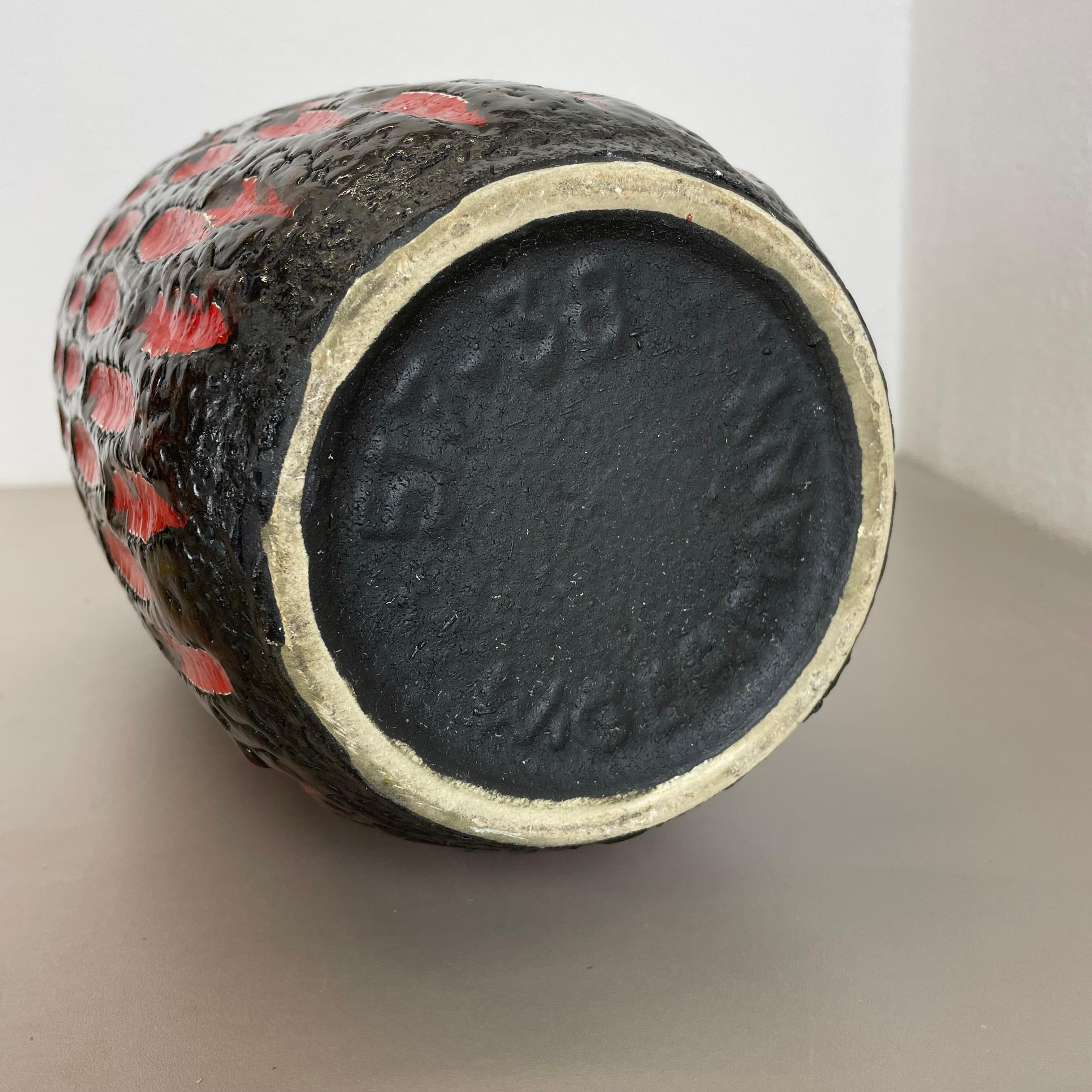 Grand vase de sol en poterie de lave grasse « fraise » 517-38 fabriqué par Scheurich, 1970 en vente 13