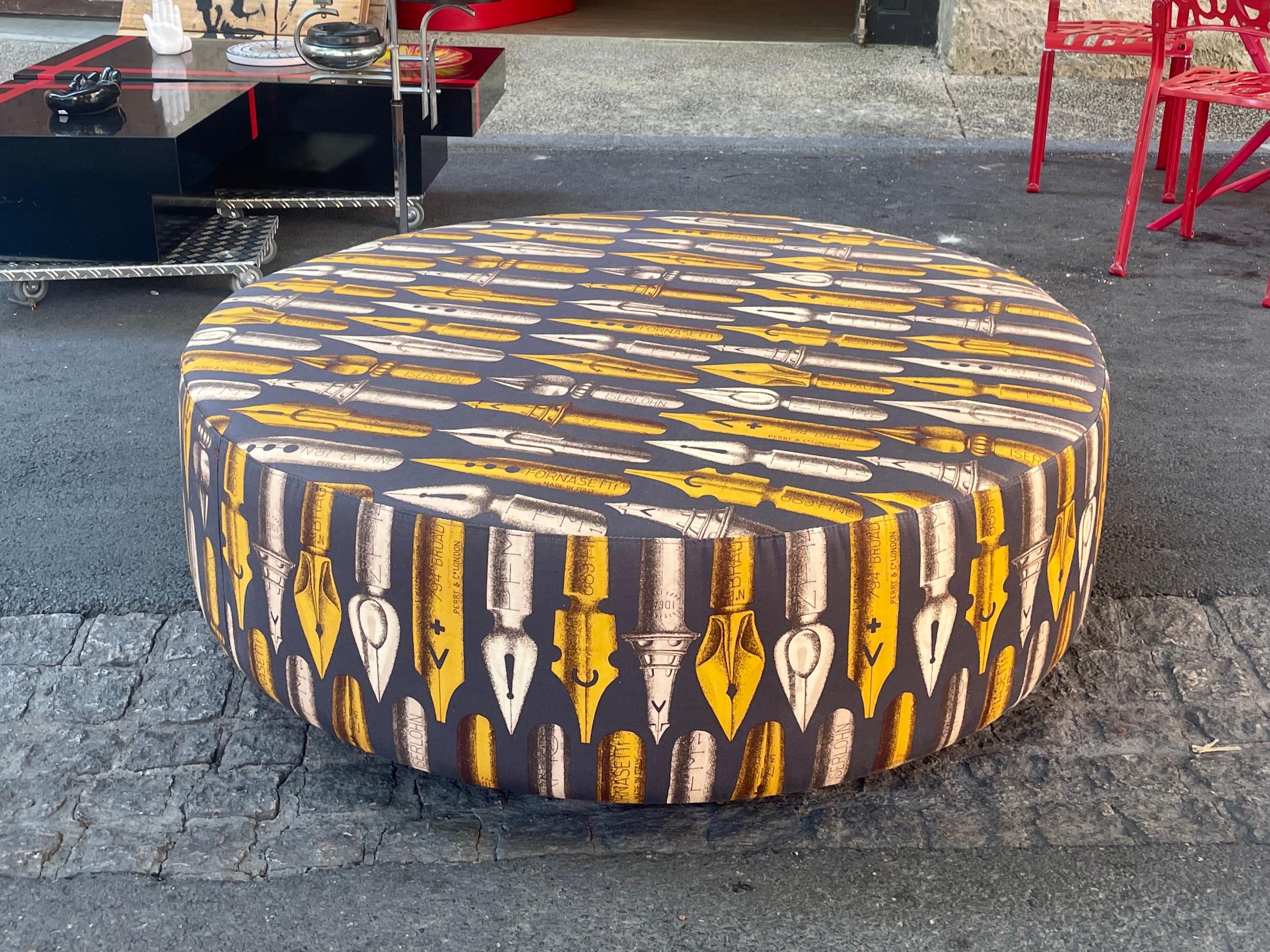 Large Pouf Ottoman 1950 by Fornasetti, Italy, Wheels Mid Century XXL Fabric For Sale 4