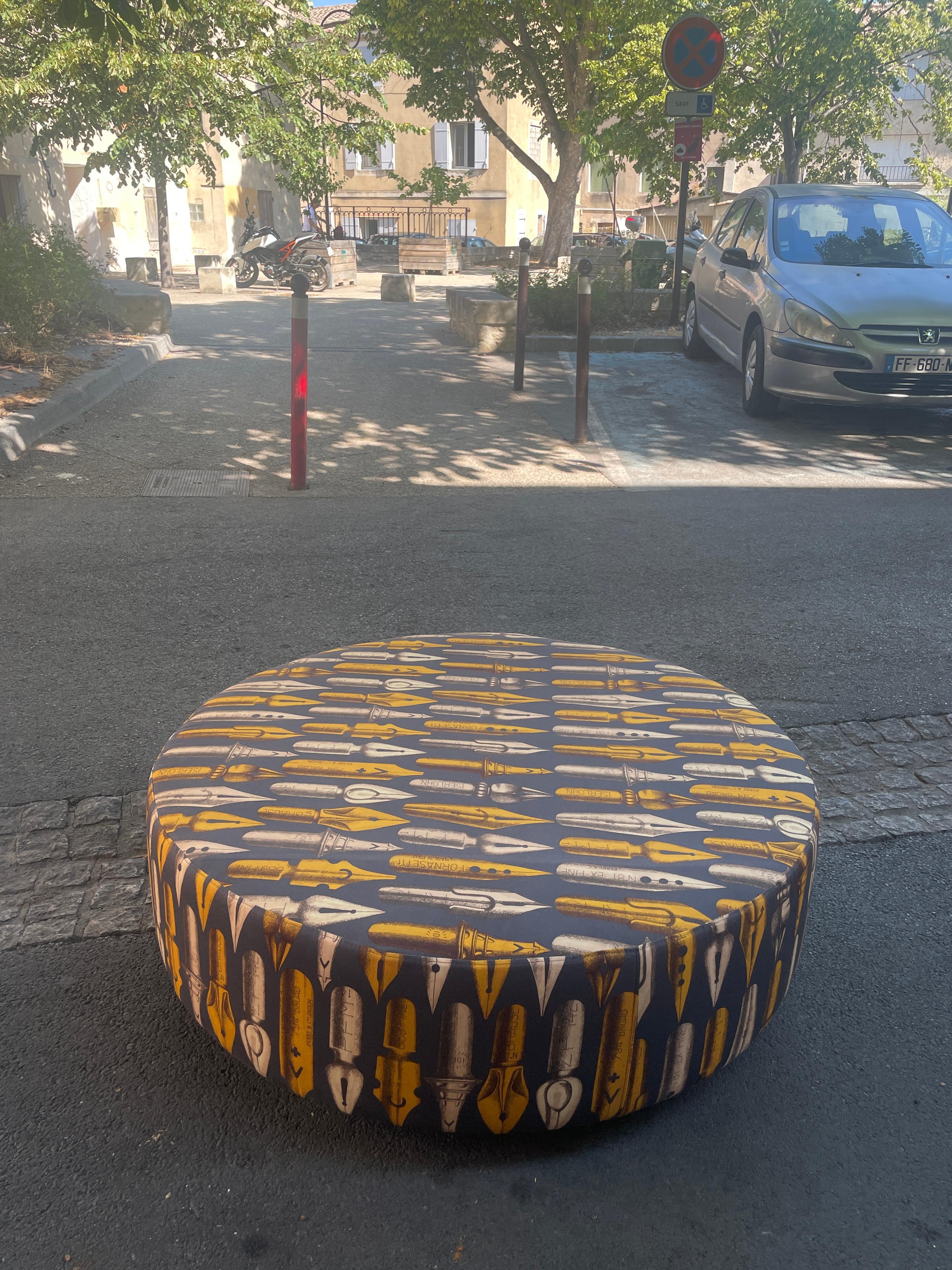 Large Pouf Ottoman 1950 by Fornasetti, Italy, Wheels Mid Century XXL Fabric For Sale 2