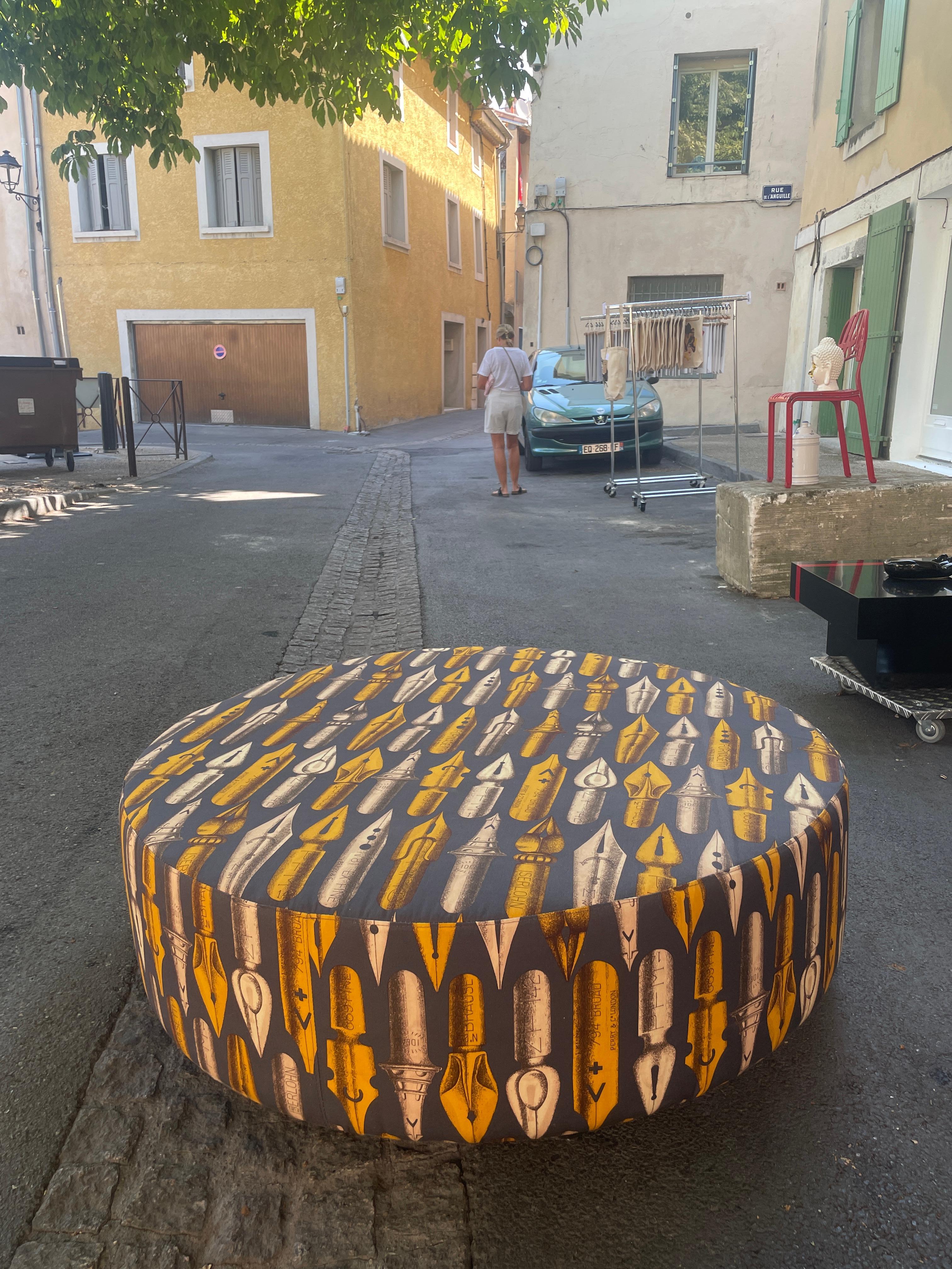 Large Pouf Ottoman 1950 by Fornasetti, Italy, Wheels Mid Century XXL Fabric For Sale 3