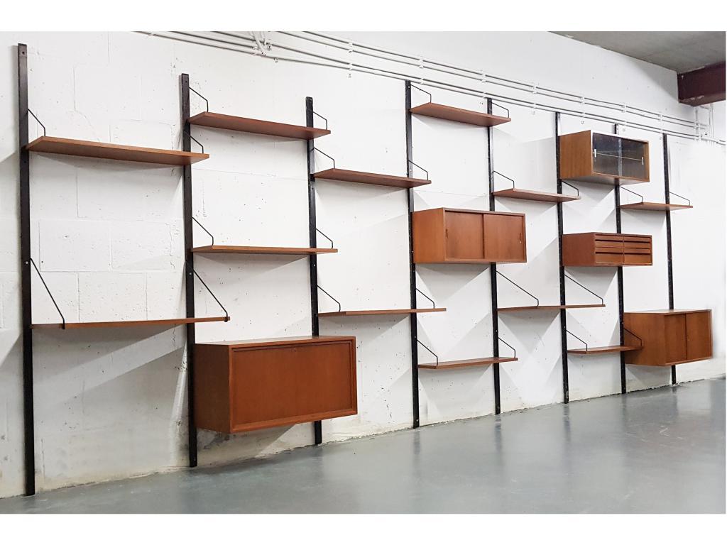 Large Poul Cadovius for Royal System Wall System or Shelving Unit, Danish 1948 In Good Condition In Amsterdam, NL