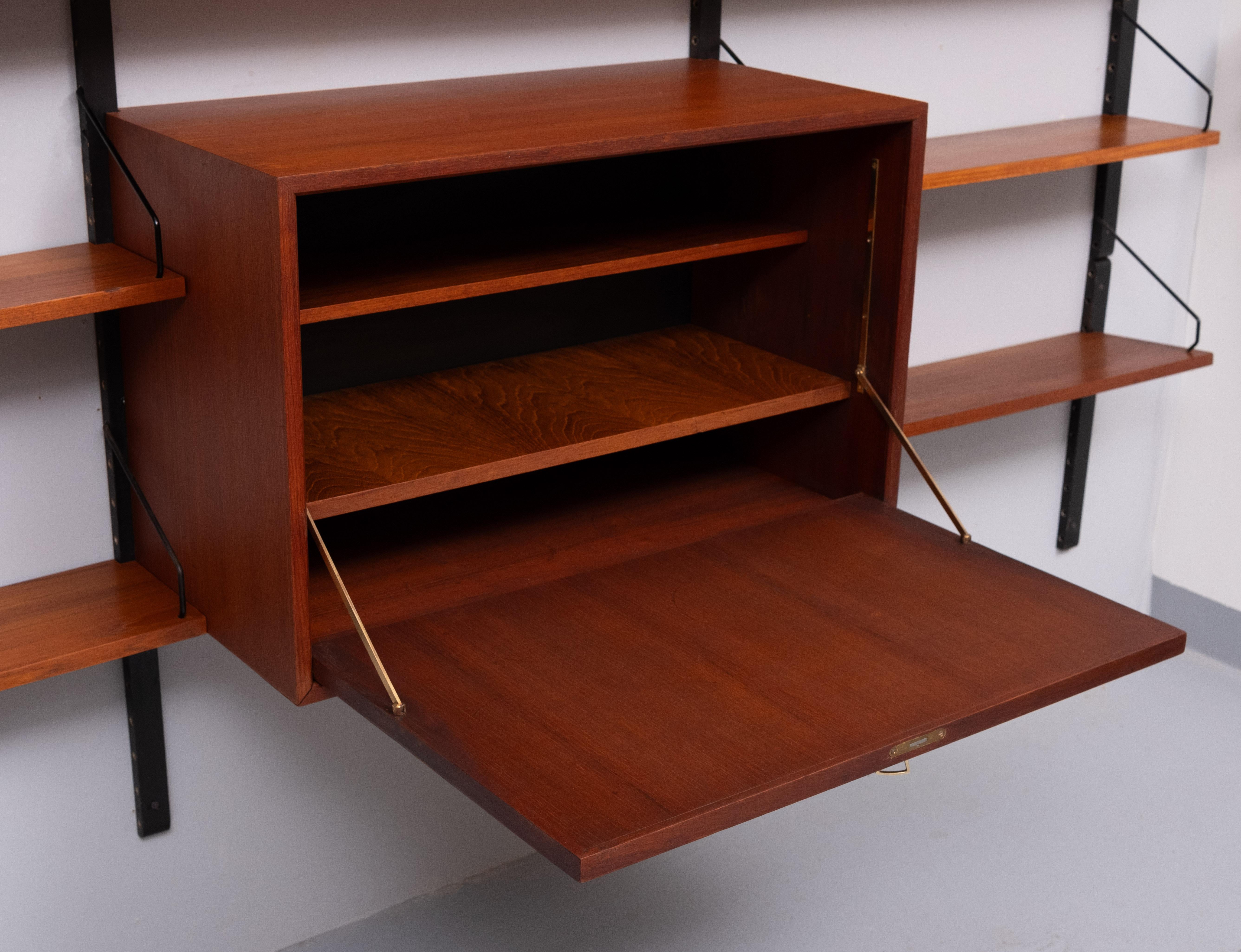 Grande Poul  Cadovius  Sistema di pareti in teak per Royal System  Danimarca in vendita 6