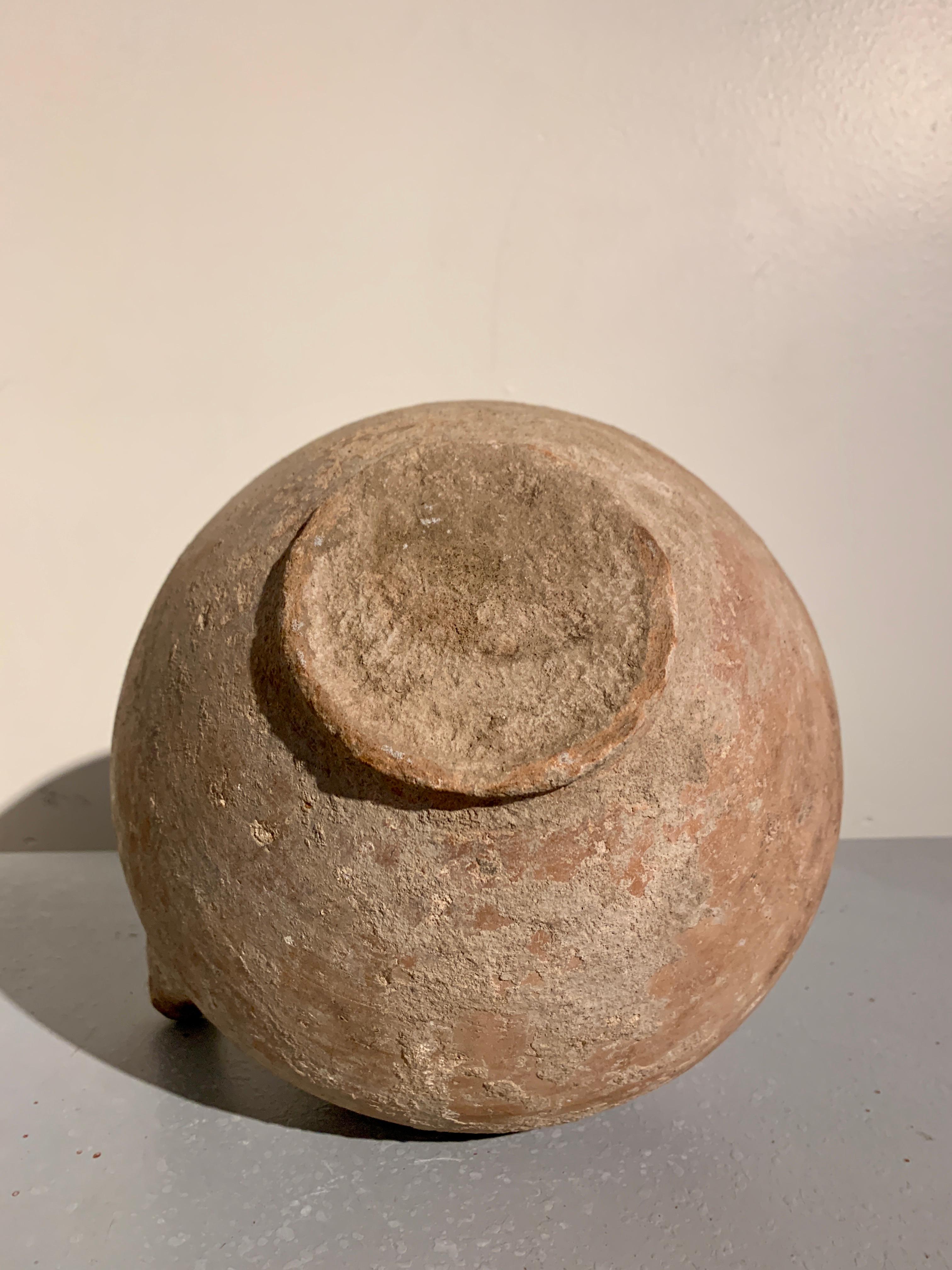 Large Pre-Khmer Pottery Pouring Vessel, Kendi, 6th - 8th Century, Cambodia For Sale 5