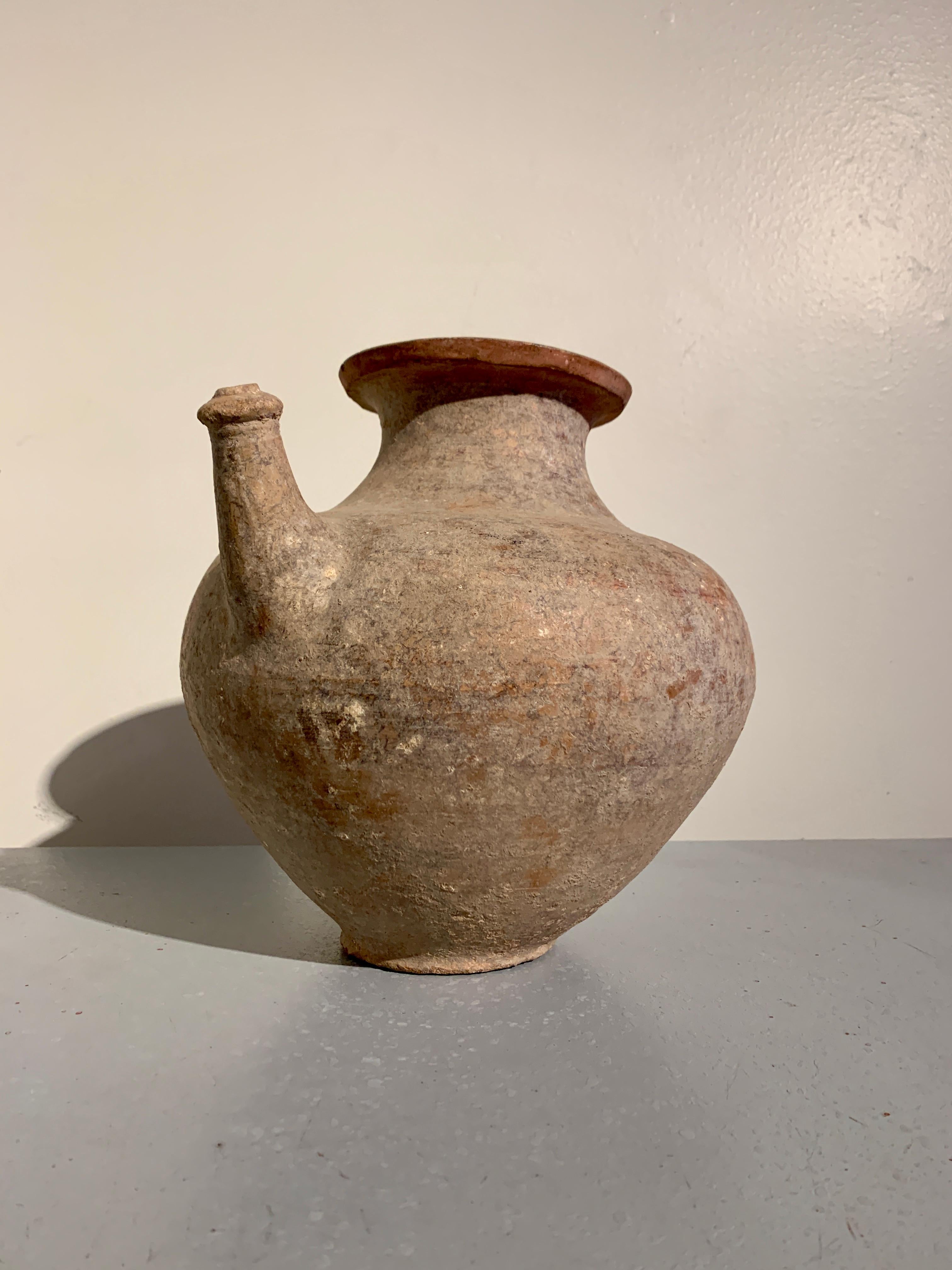 Large Pre-Khmer Pottery Pouring Vessel, Kendi, 6th - 8th Century, Cambodia In Good Condition For Sale In Austin, TX