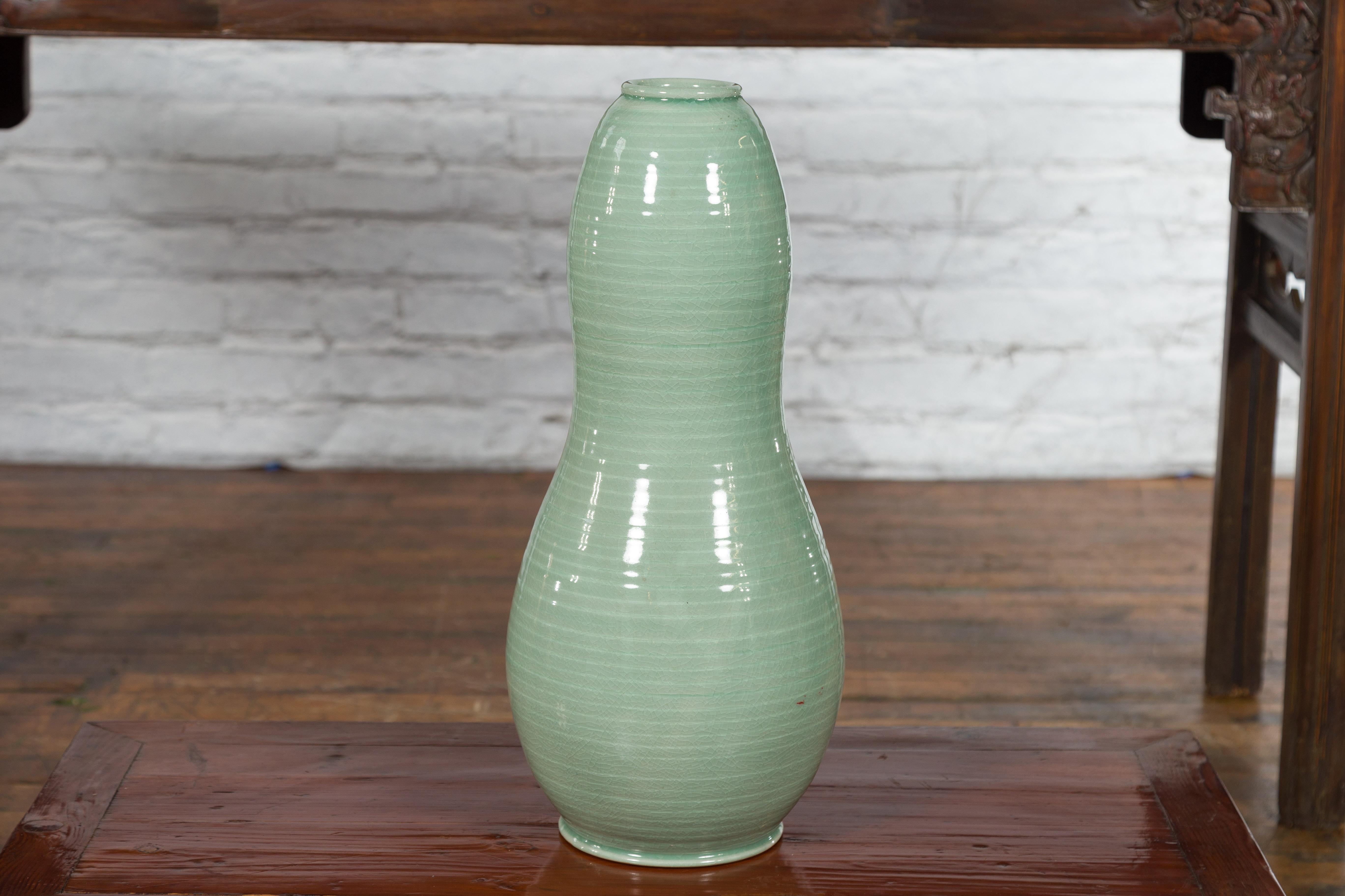 Tall Gourd Shaped Vase with Soft Green Glaze and Sculptural Silhouette in vendita 4