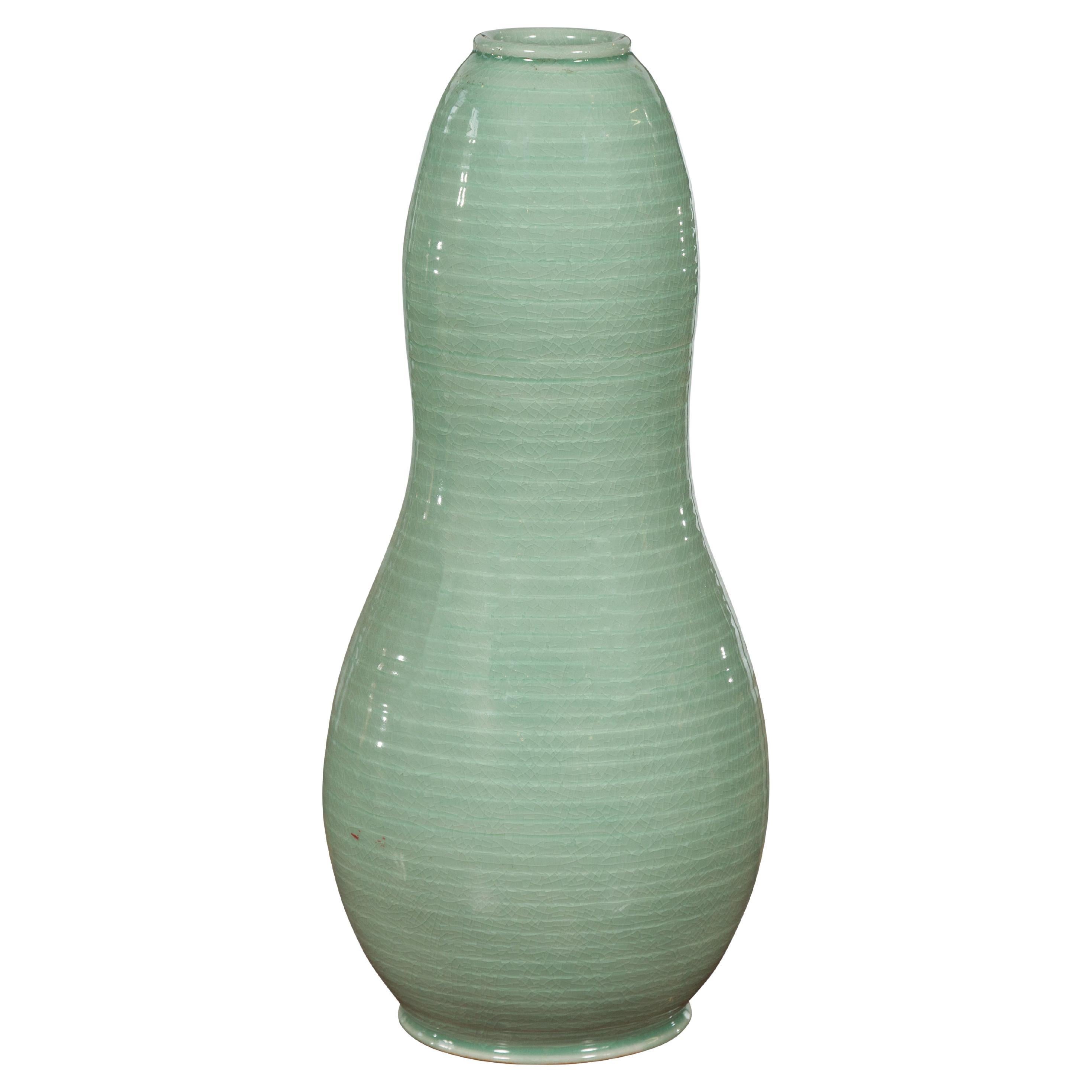 Große Prem Collection Chiang Mai Vase in Kürbisform mit grüner Glasur im Angebot