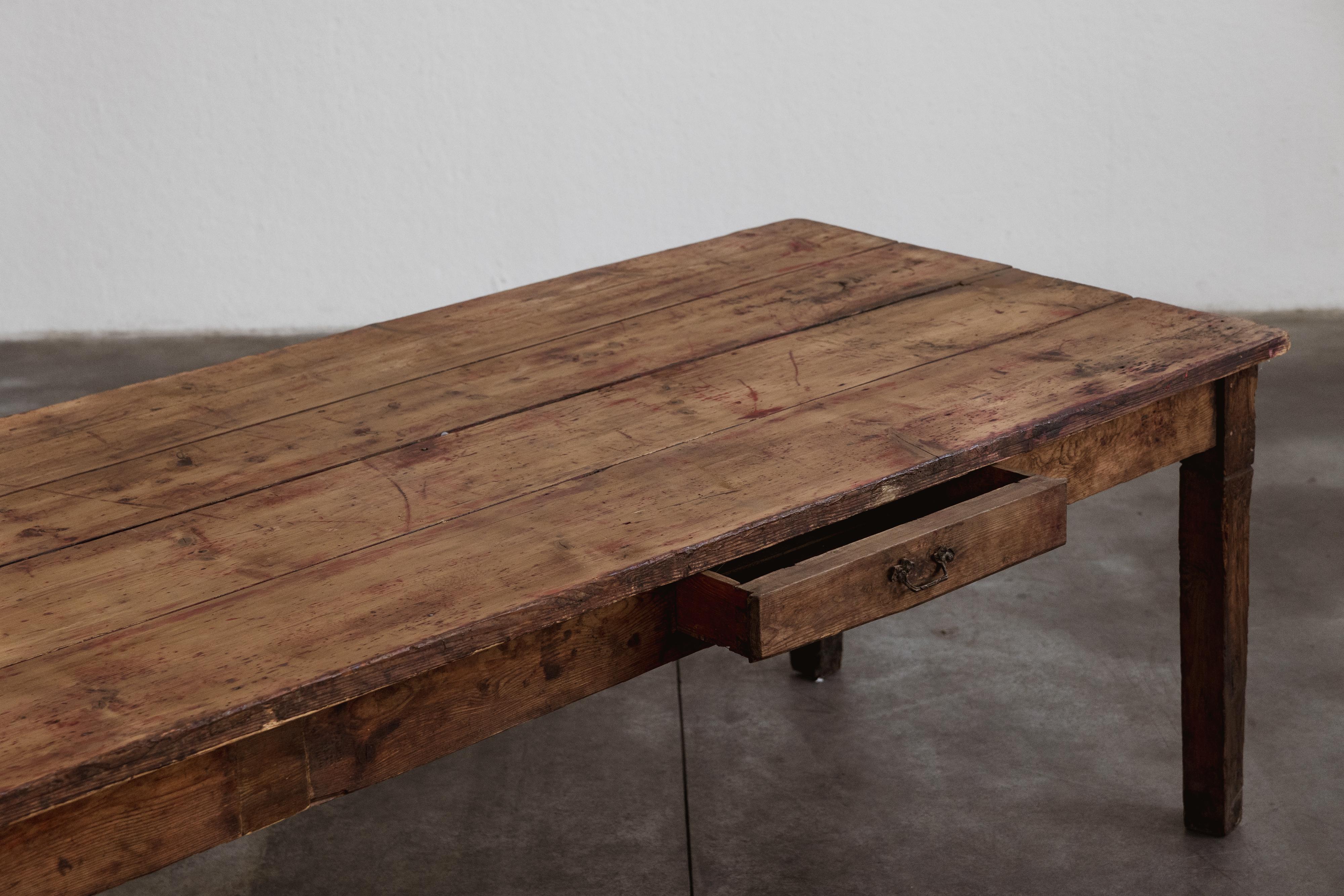 Français Grande table à manger rustique primitive, bois, France, 1920 en vente