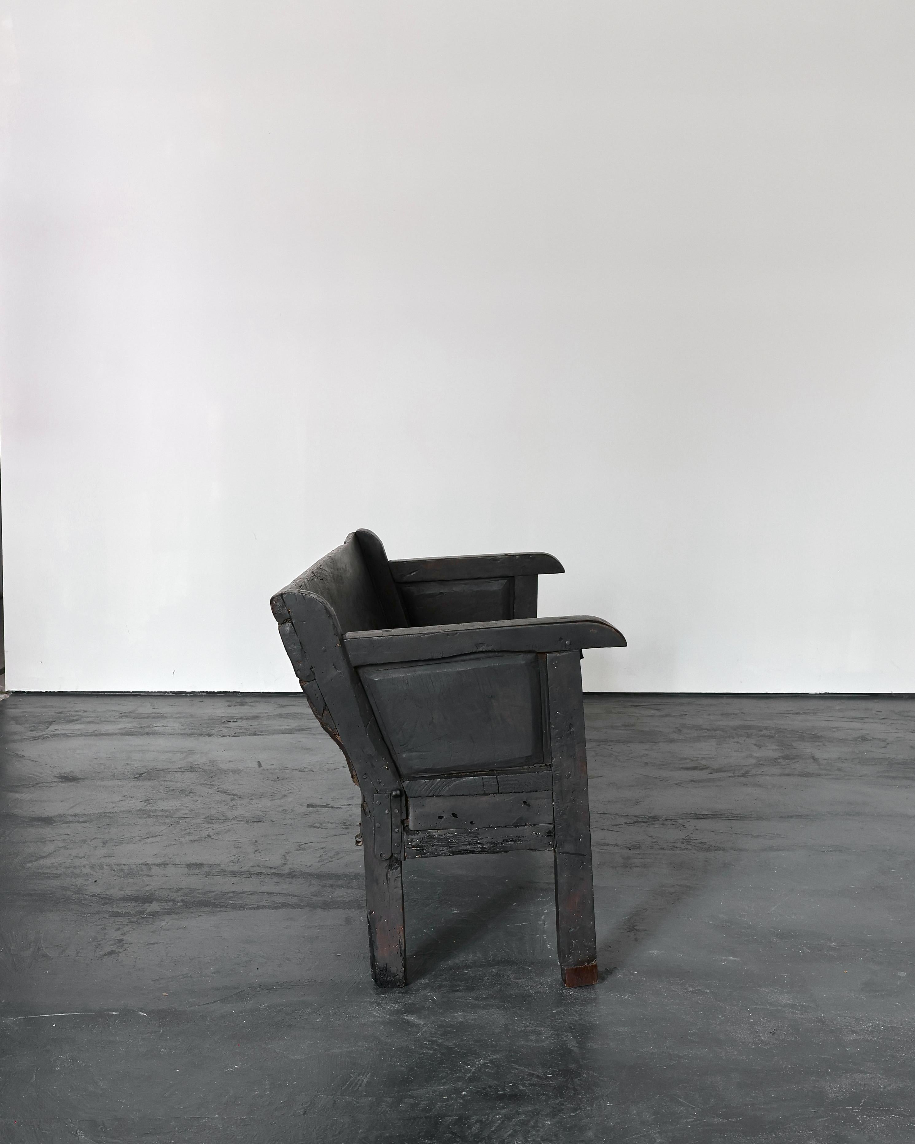 XVIIIe siècle et antérieur Grand banc primitif Wabi Sabi A.I.C. Galician en vente