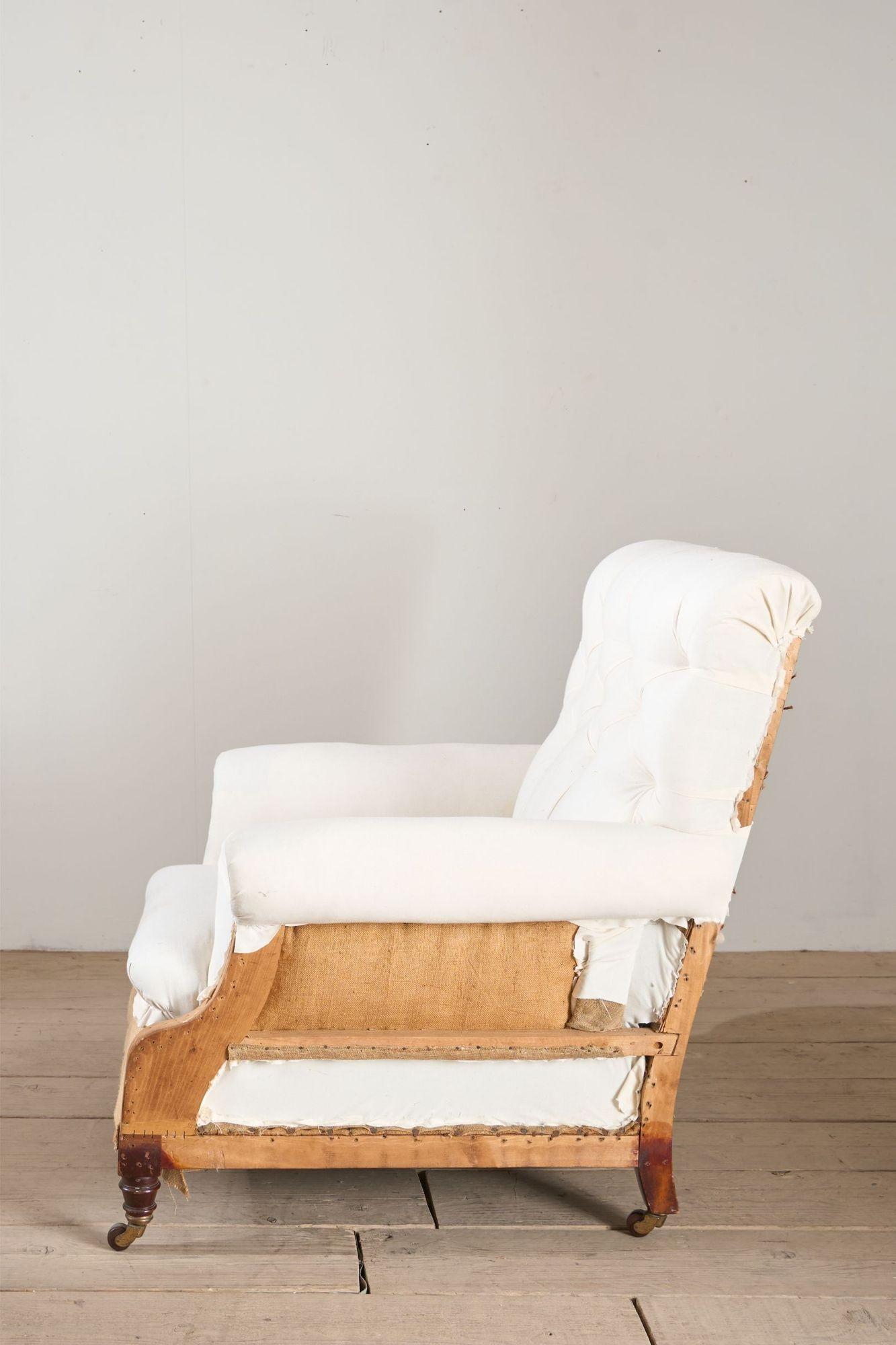 Großer Sessel mit gepolsterter Rückenlehne aus dem 19. Jahrhundert von Hamptons & Sons (Buchenholz) im Angebot