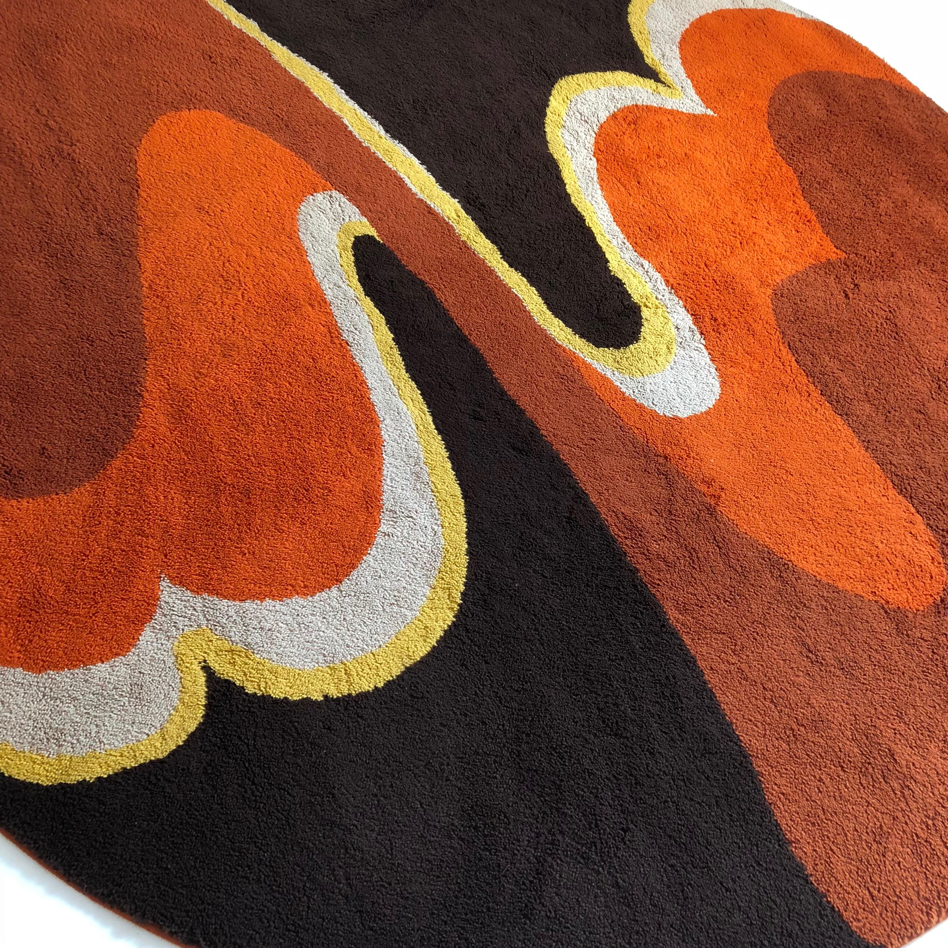 Large Psychedelic Panton High Pile Rug Carpet by Cromwell Tefzet, Germany In Excellent Condition In Kirchlengern, DE