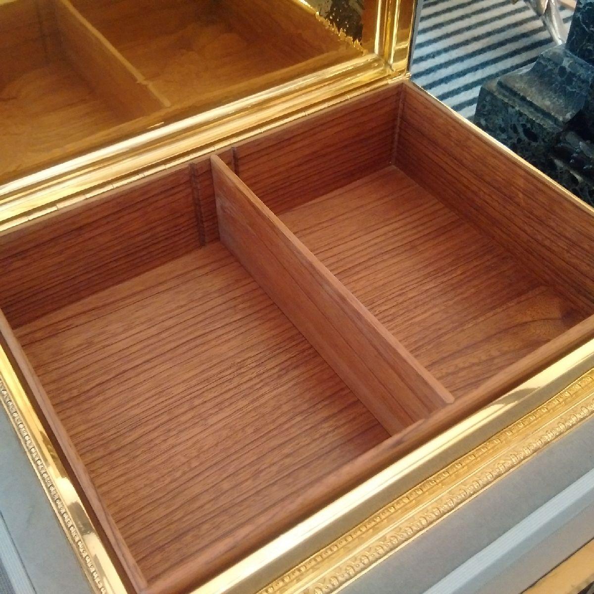 large cigar box
