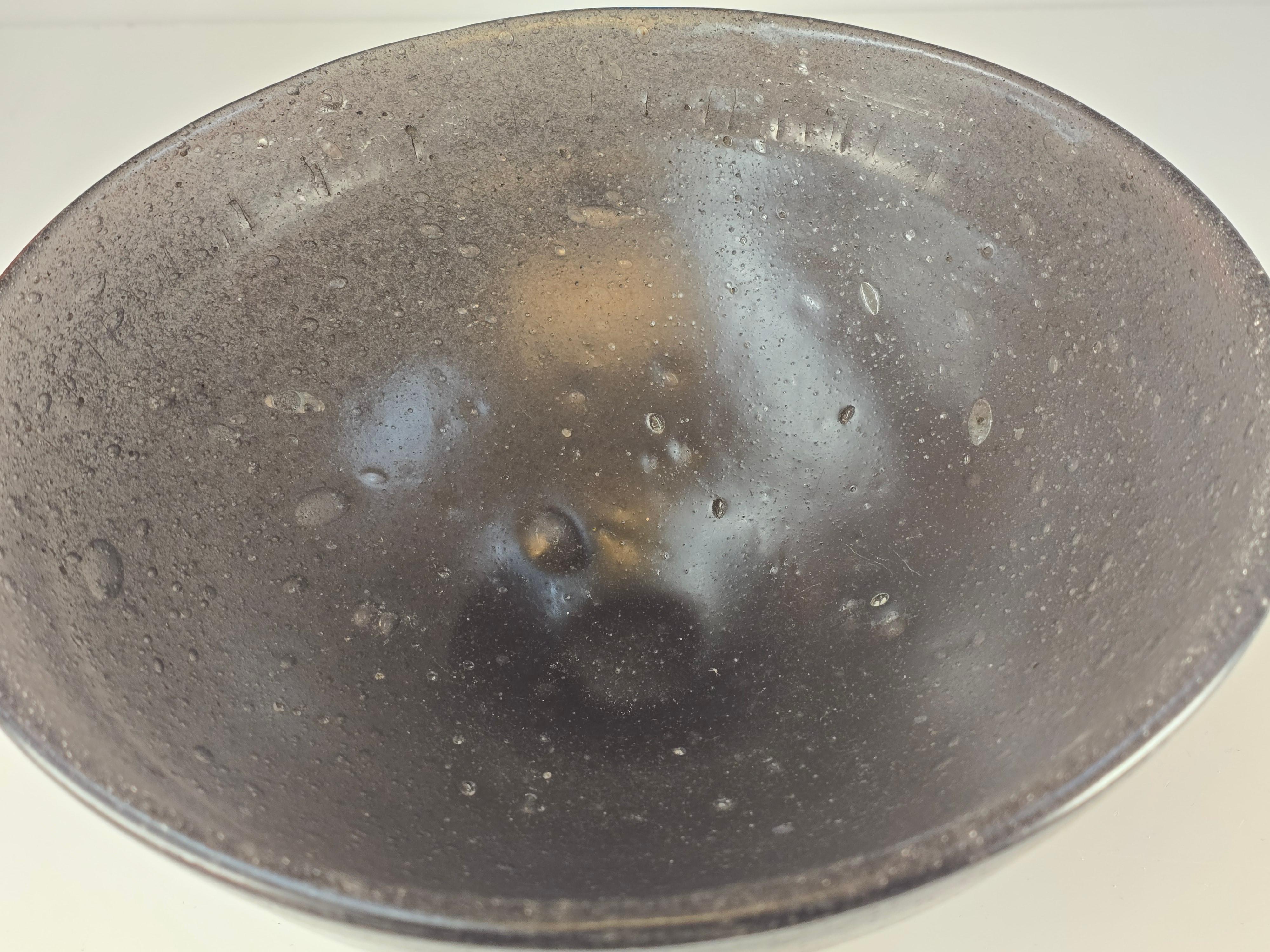 Large Pulegoso Glass Footed Murano Bowl In Good Condition For Sale In Kilmarnock, VA