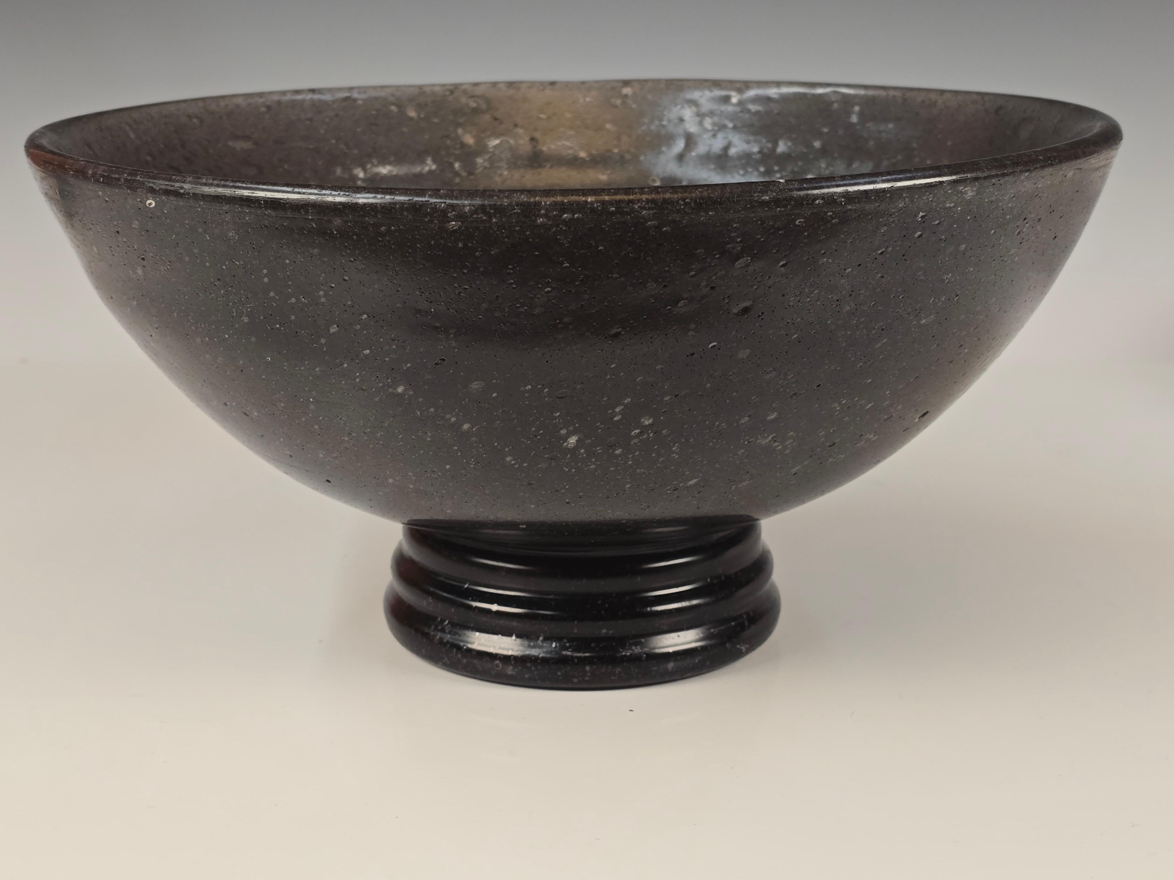 Large Pulegoso Glass Footed Murano Bowl For Sale 3