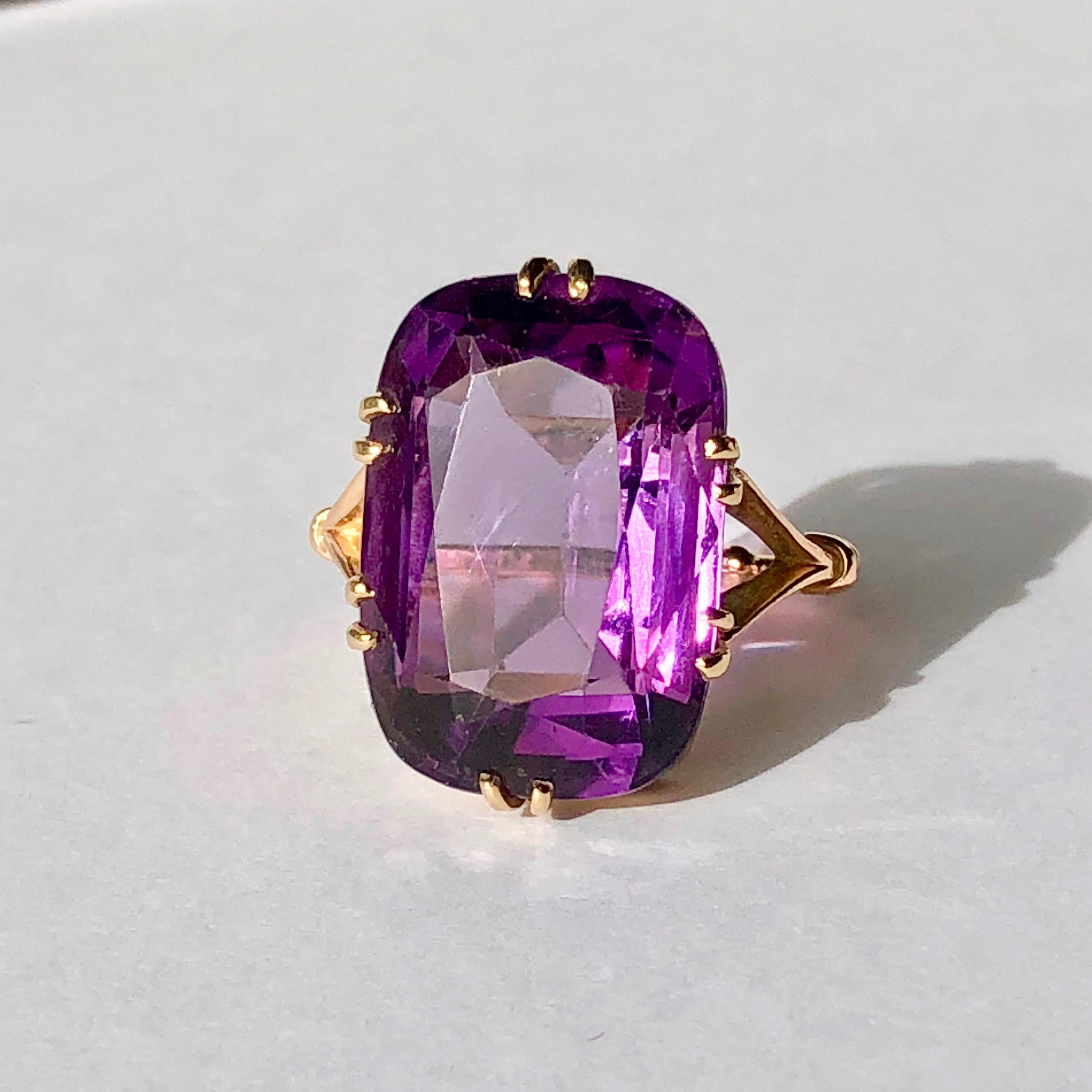 Women's Large Purple Amethyst Cushion Cut Vintage Yellow Gold Ring Approx 21cts