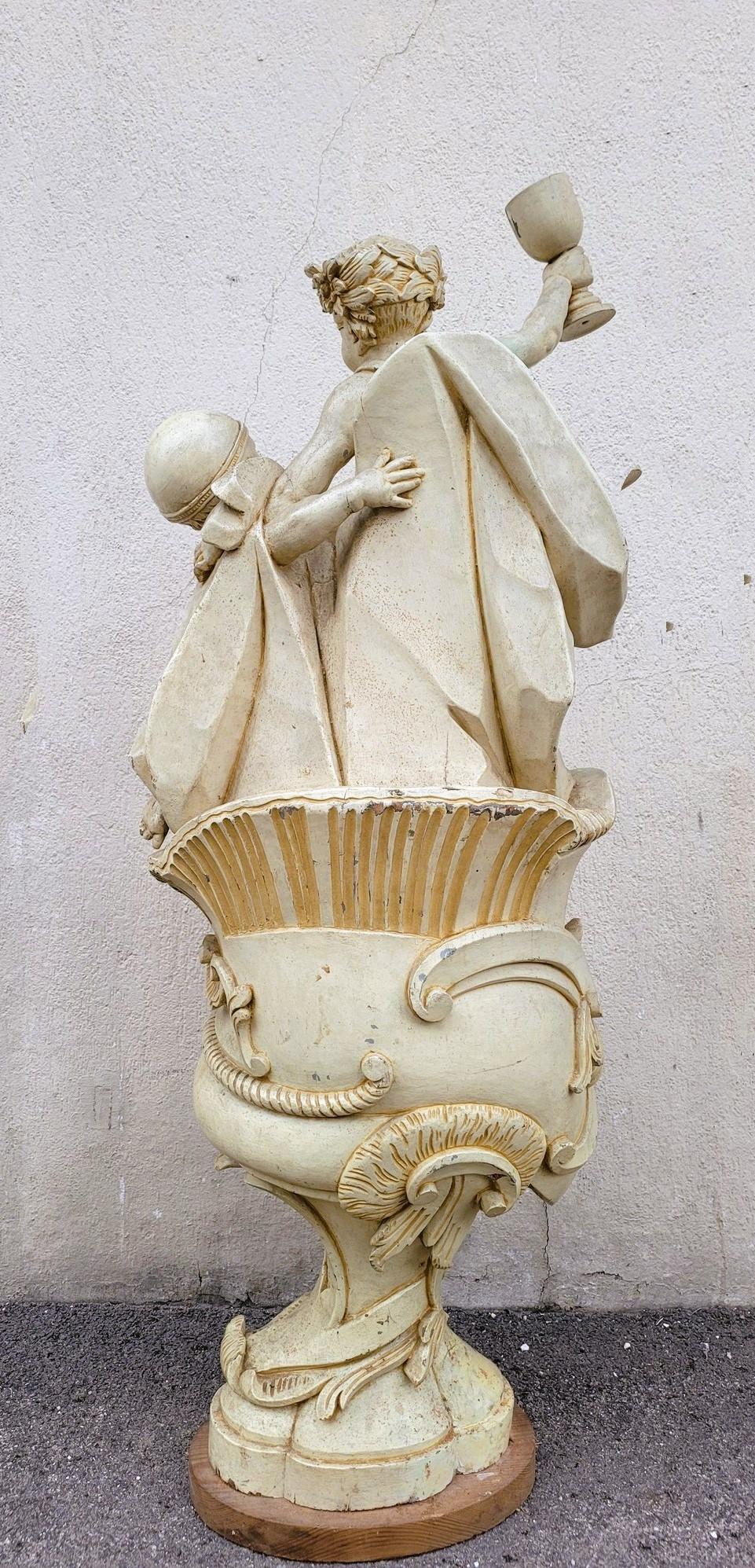 Grande scultura di putti in legno laccato, Italia, XIX secolo in vendita 7