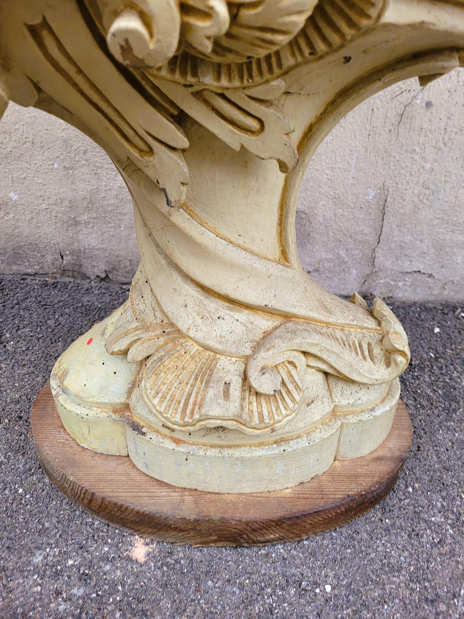 Grande scultura di putti in legno laccato, Italia, XIX secolo in vendita 2