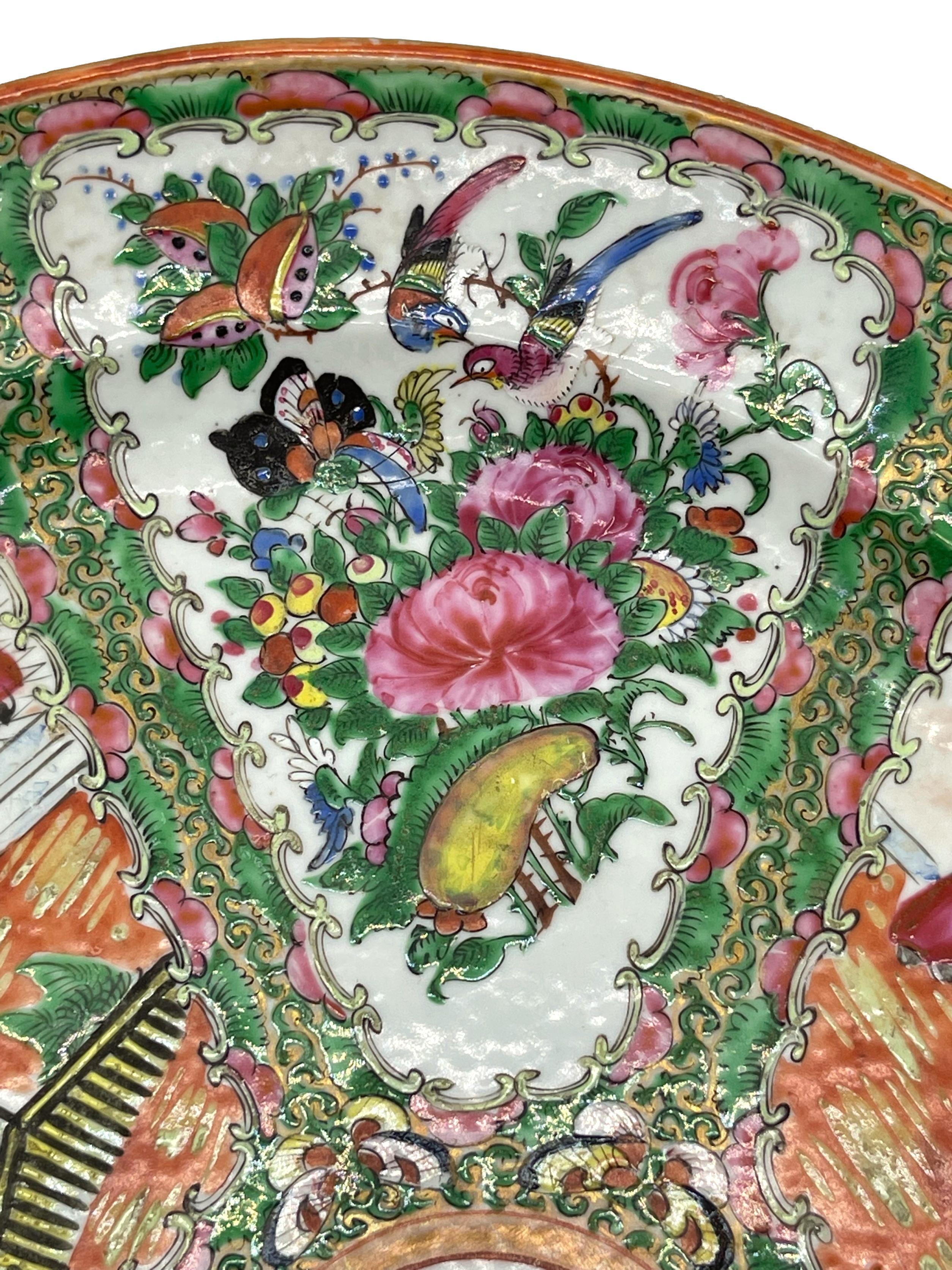 Large Qing Dynasty Famille Rose Medallion Platter, Vivid Enamels, Canton c. 1870 9