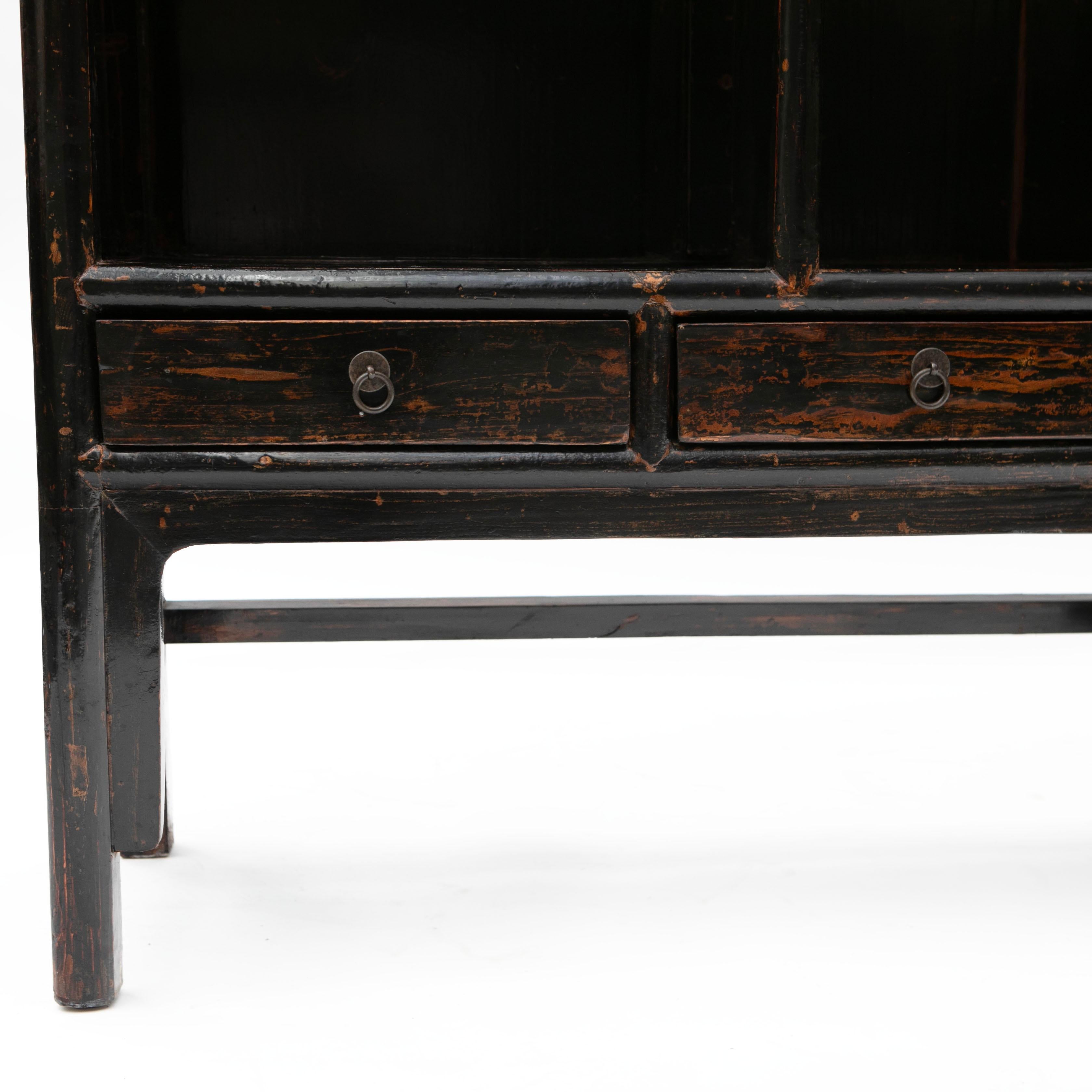 Large Qing Period Bookcase Original Black Lacquer In Good Condition For Sale In Kastrup, DK