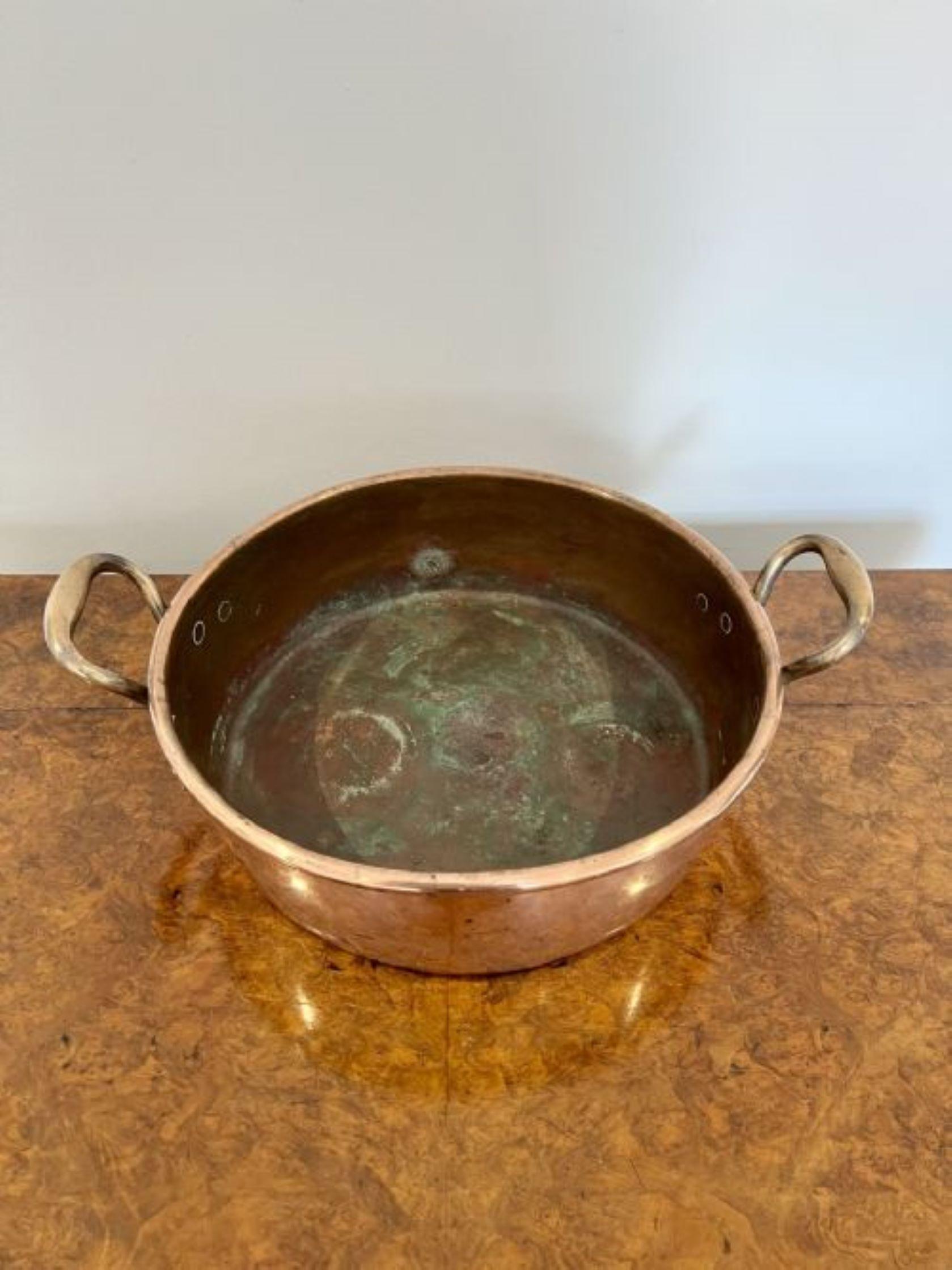 Large quality antique George III copper pan In Good Condition For Sale In Ipswich, GB