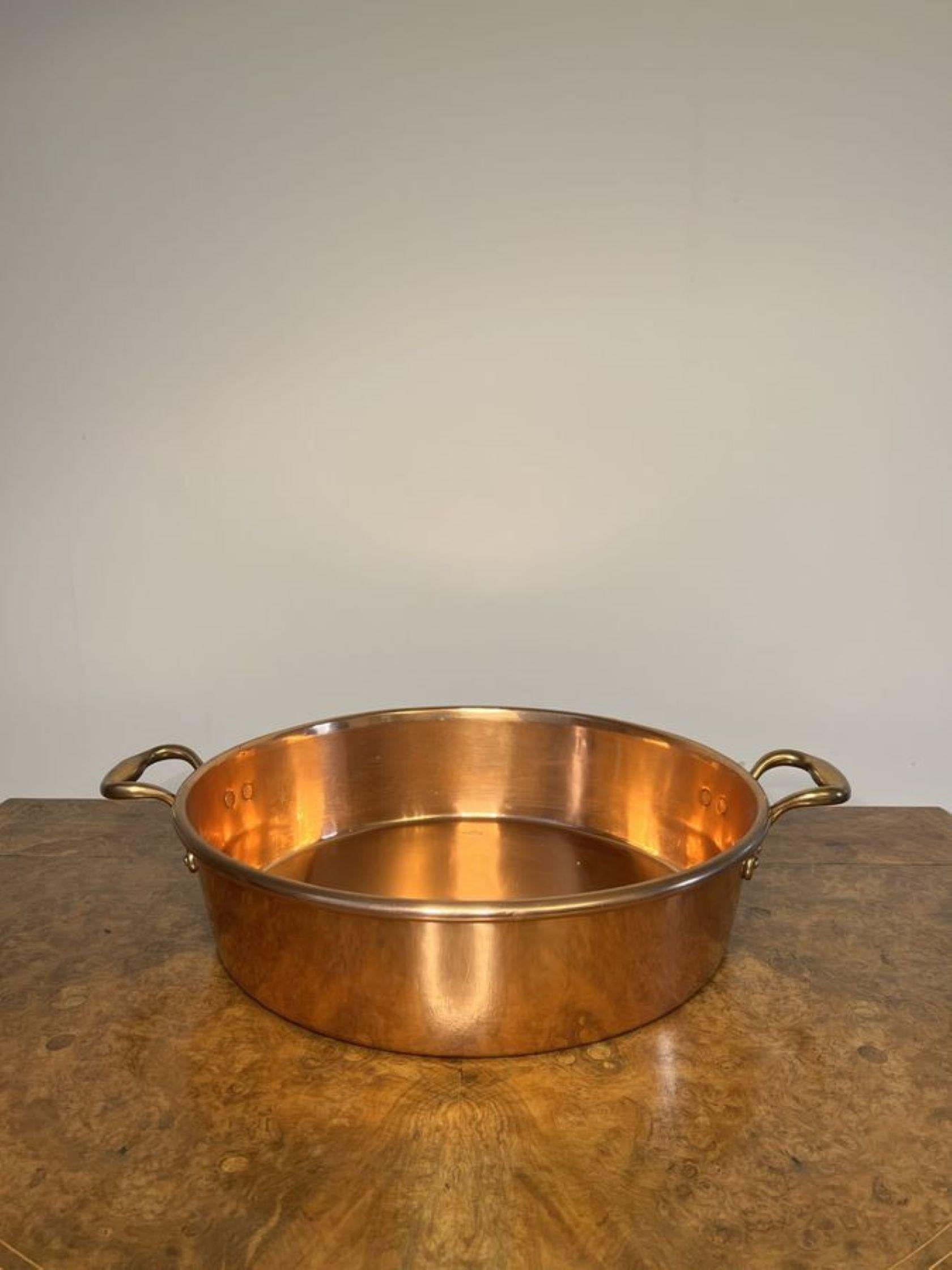 19th Century Large quality antique George III copper pan For Sale