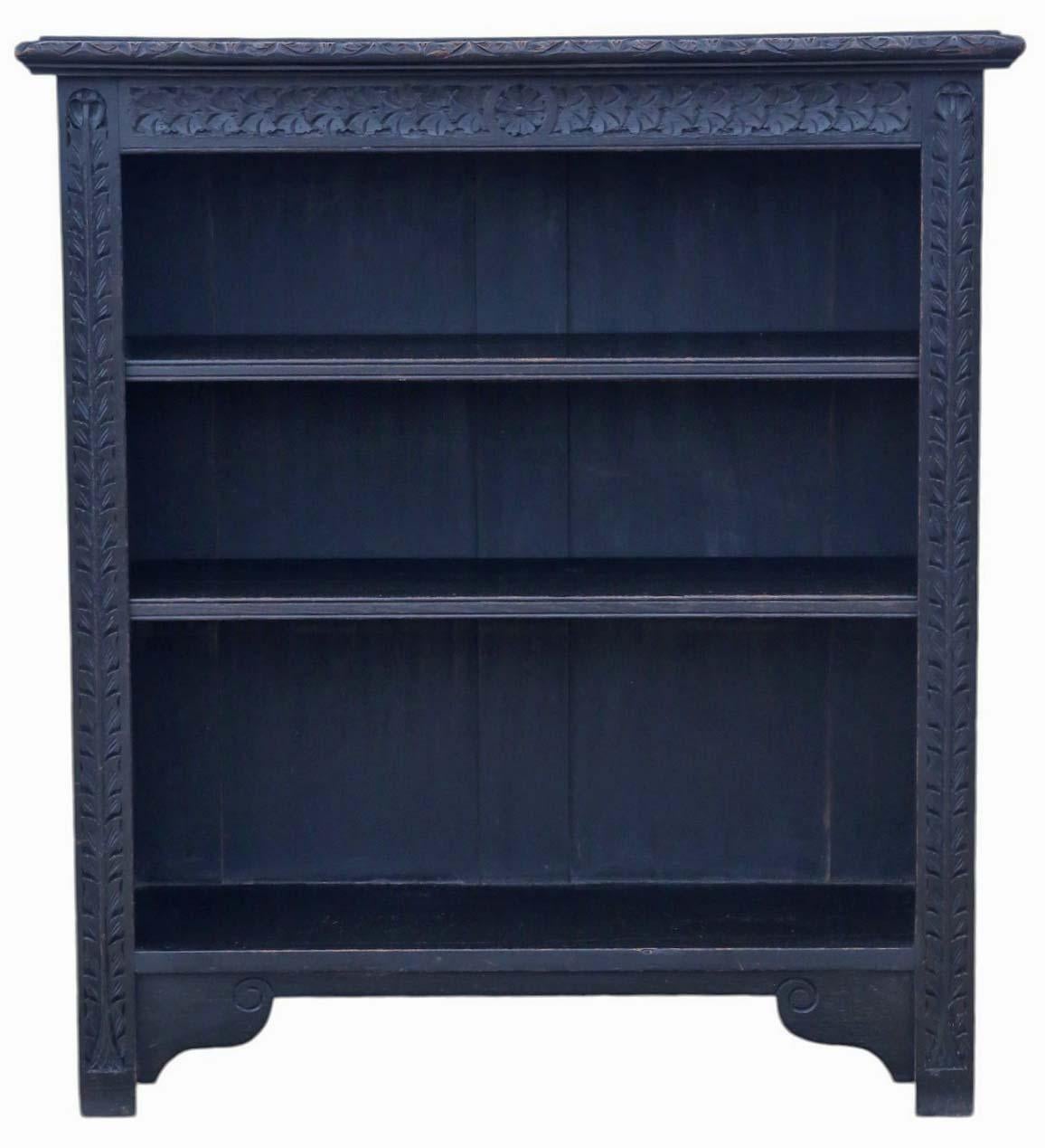 Large Quality Antique Gothic Ebonised Oak Adjustable Bookcase - Circa 1900.

This bookcase exudes lovely quality and is rich in age.

Solid and sturdy, with no loose joints or woodworm, it would make a stunning addition to the right