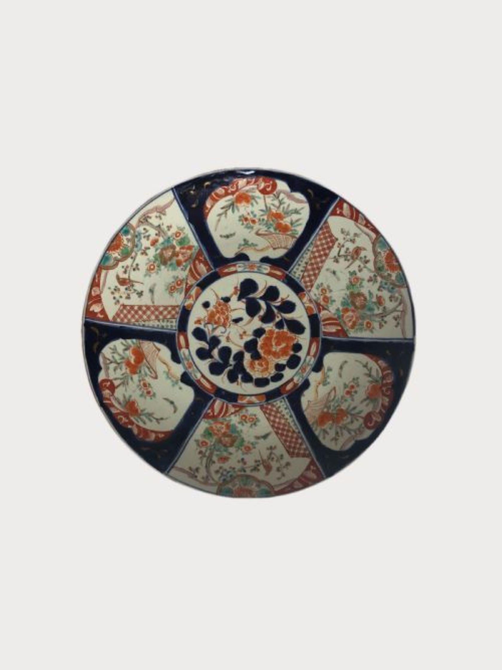 20th Century Large quality antique Japanese Imari hand painted plate For Sale