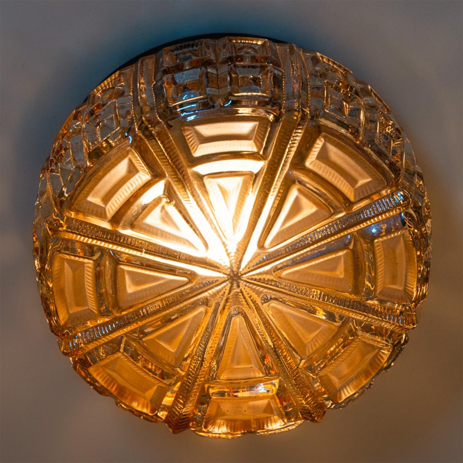 Large quantity Glass Flush Mounts/Wall Lights in style of Tynell, 1960 In Good Condition For Sale In Rijssen, NL