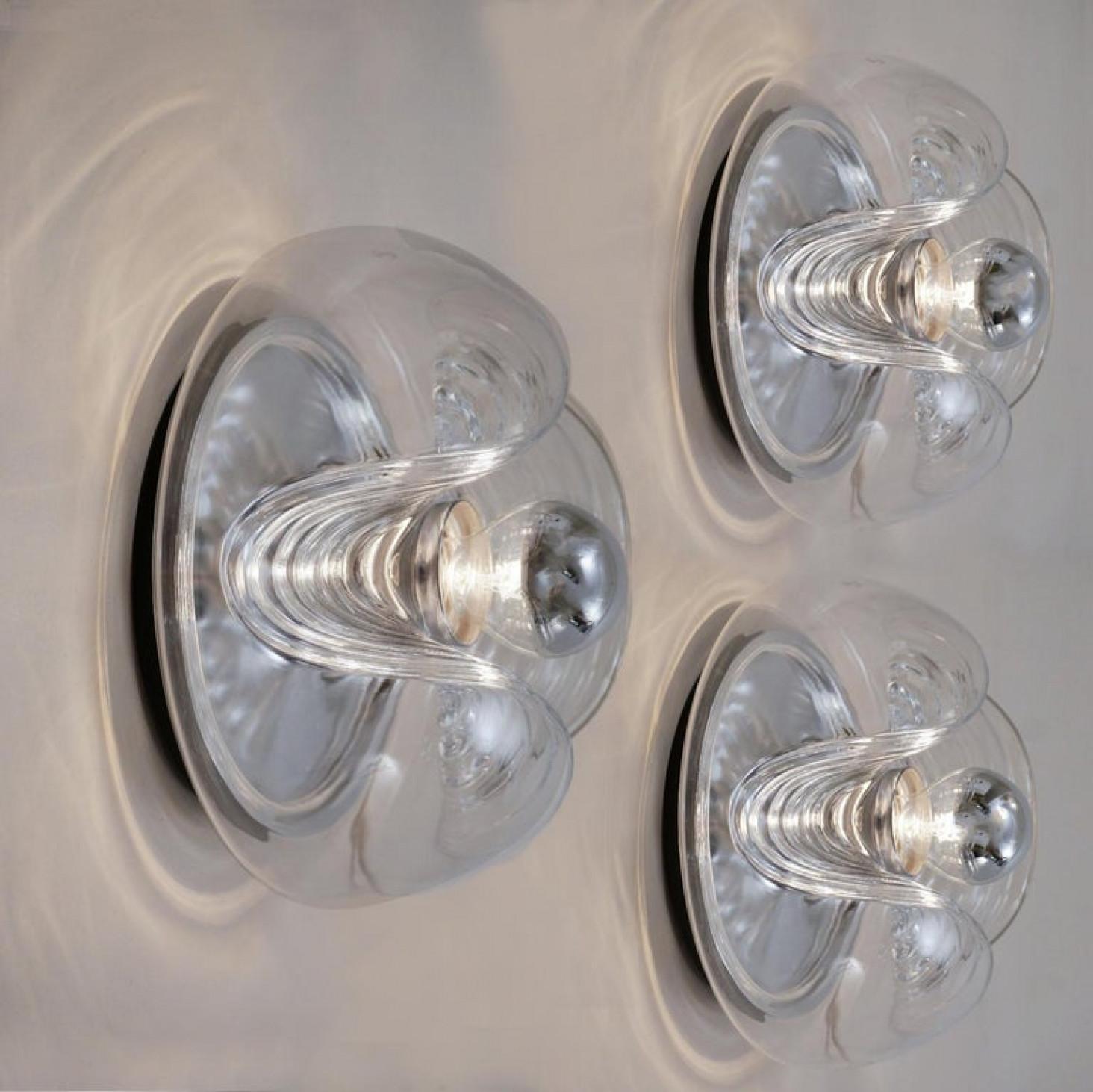 Large Quantity Koch & Lowy Clear Glass Wall Sconces or Lights by Peill Putzler In Good Condition For Sale In Rijssen, NL