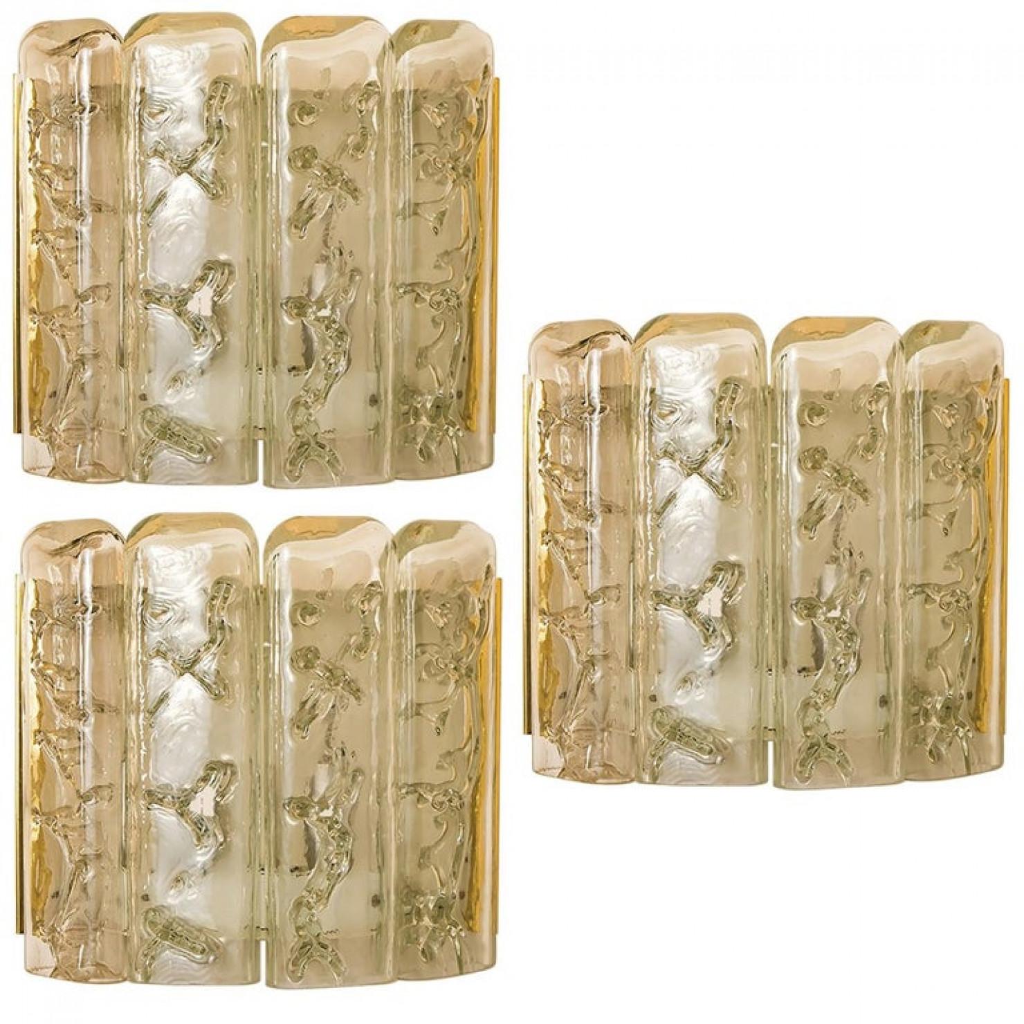 Grande quantité d'appliques murales structurées en verre soufflé et laiton de Doria, 1960 en vente 6