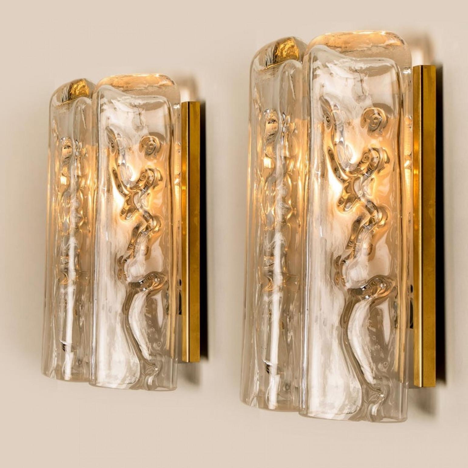 Large Quanty of Structured Blown Glass and Brass Wall Sconces by Doria, 1960 In Good Condition For Sale In Rijssen, NL