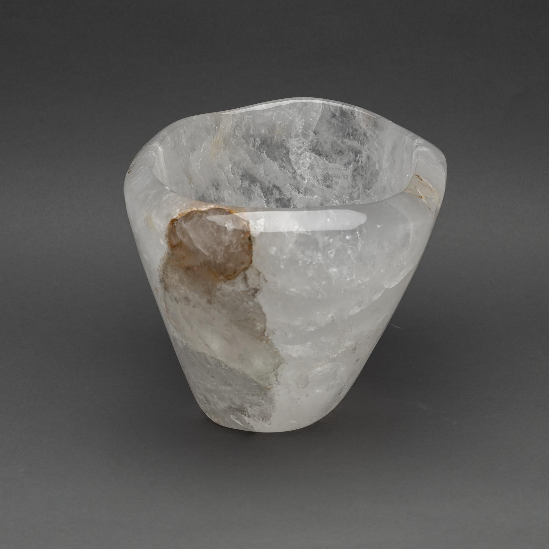 Poli Grand bol à vin ou à champagne en quartz pour le seau à vin ou champagne de Madagascar en vente