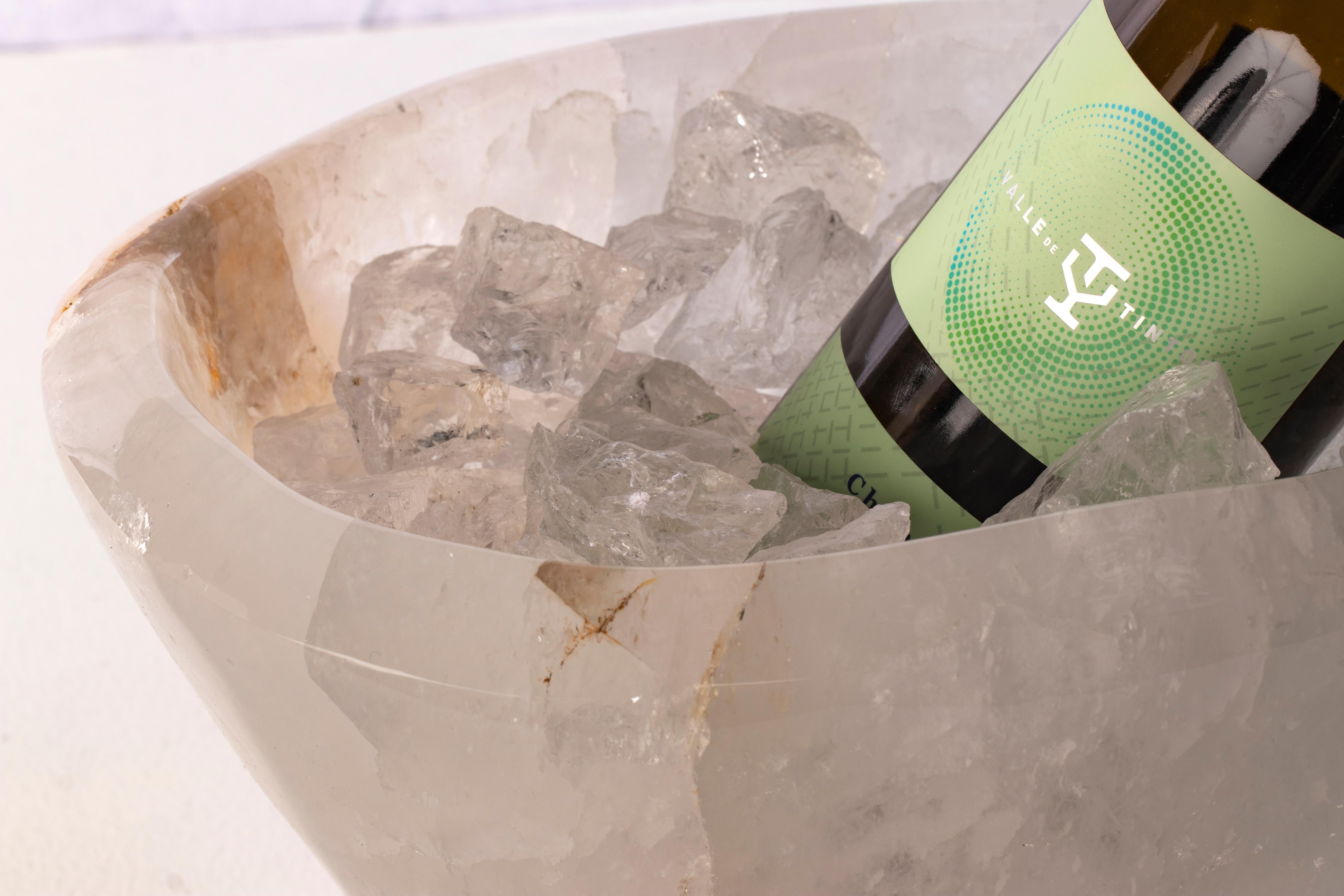 Quartz Grand bol à vin ou à champagne en quartz pour le seau à vin ou champagne de Madagascar en vente