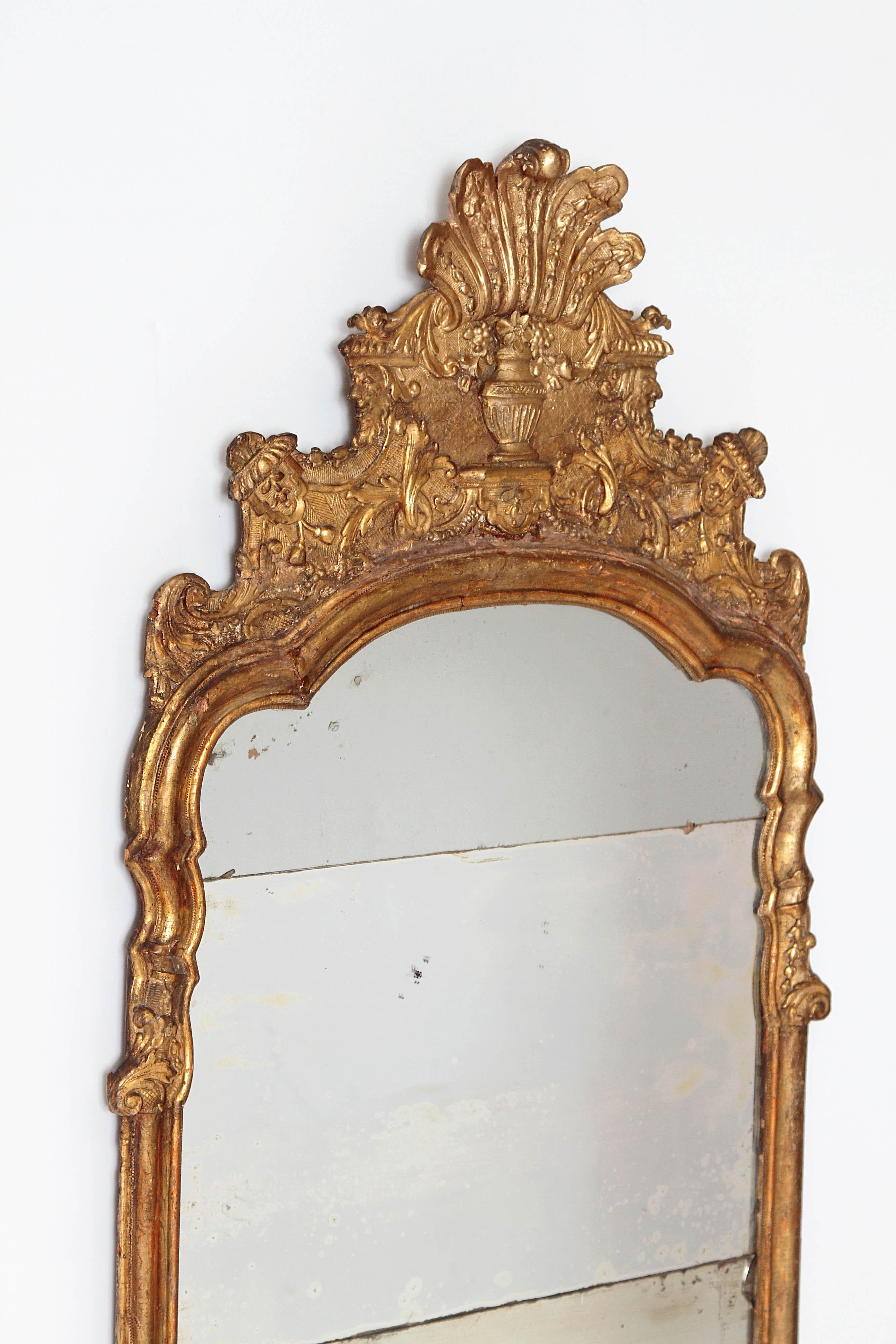 Large Queen Anne Gilt-Gesso Mirror, circa 1710 3